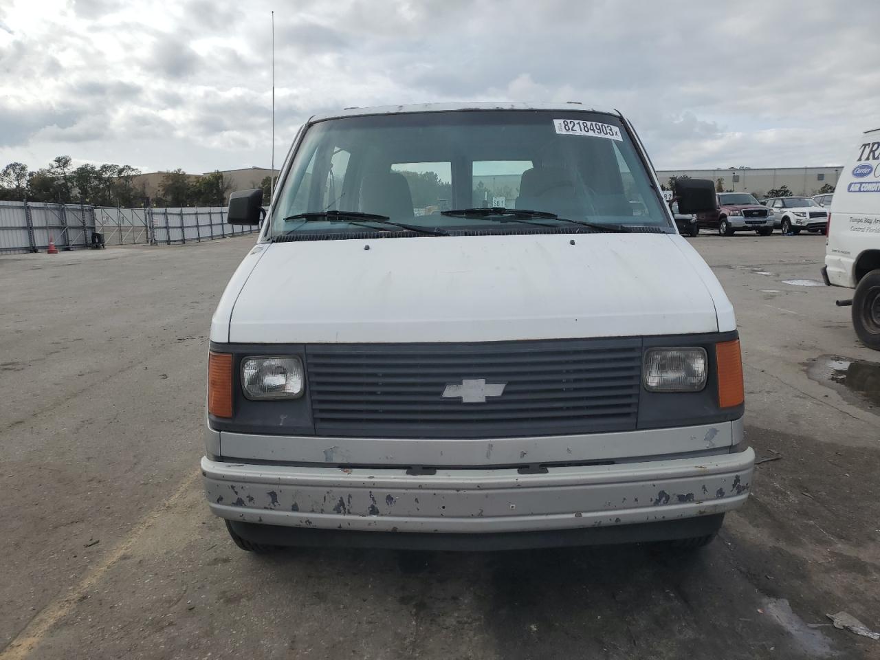 Photo 4 VIN: 1GCCM15E0FB157116 - CHEVROLET ASTRO 