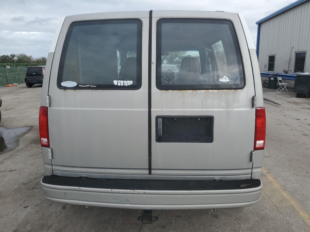 Photo 5 VIN: 1GCCM15E0FB157116 - CHEVROLET ASTRO 