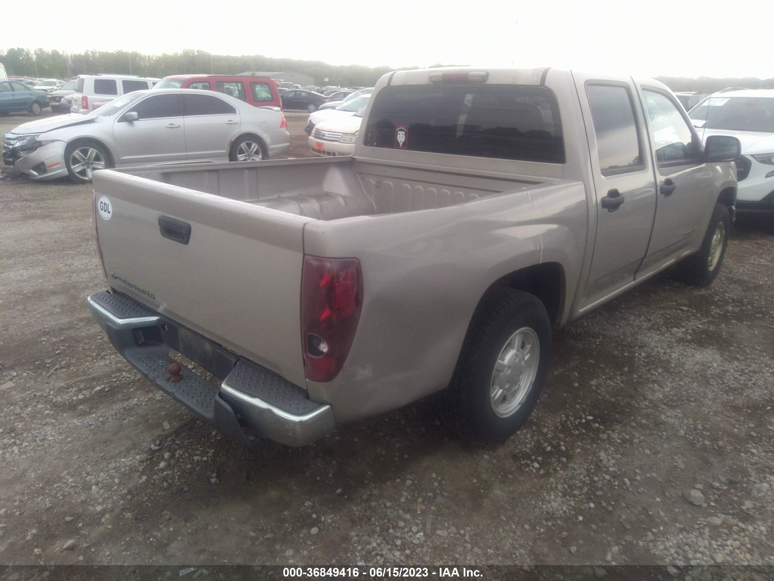 Photo 4 VIN: 1GCCS136X58107353 - CHEVROLET COLORADO 