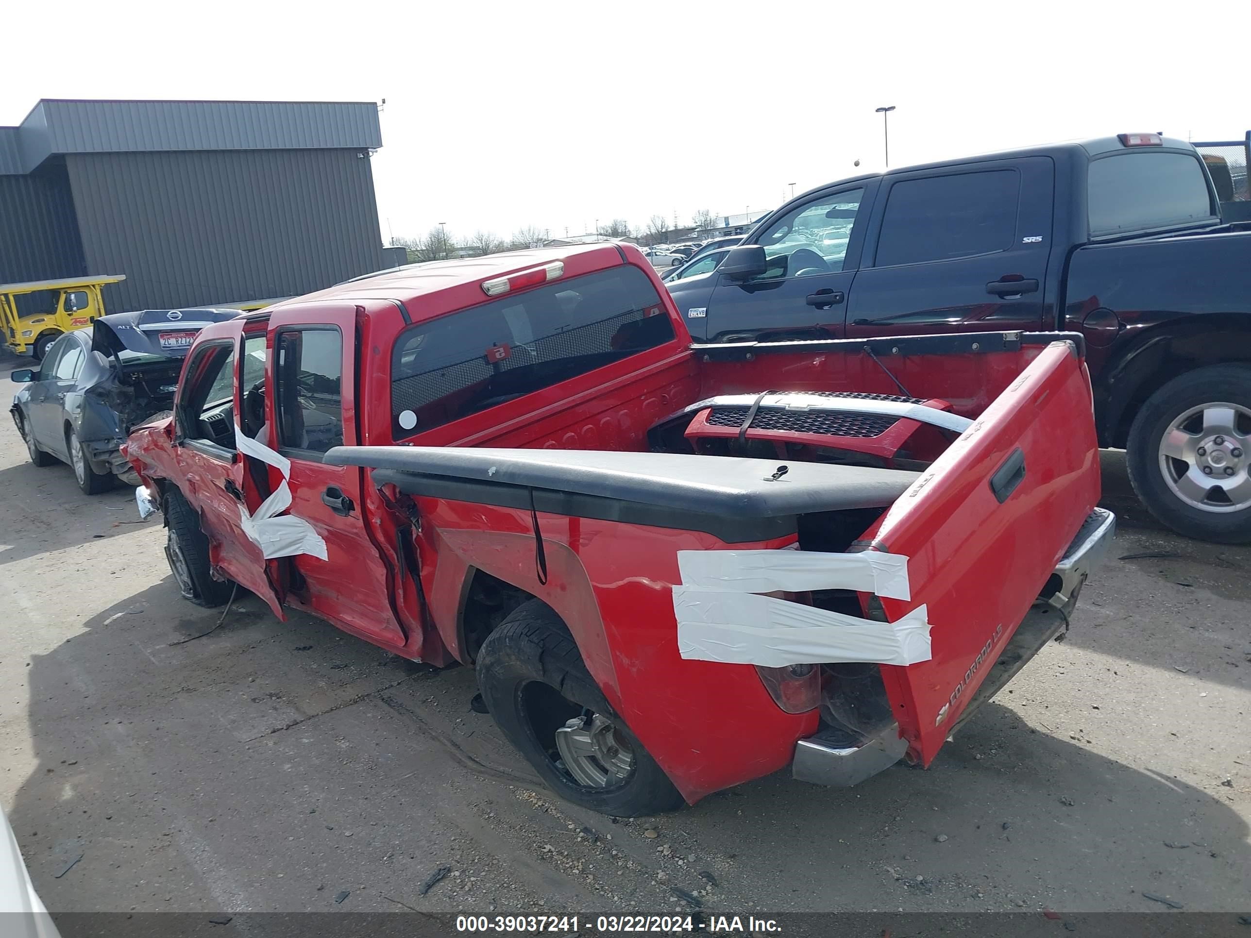 Photo 2 VIN: 1GCCS138358242725 - CHEVROLET COLORADO 