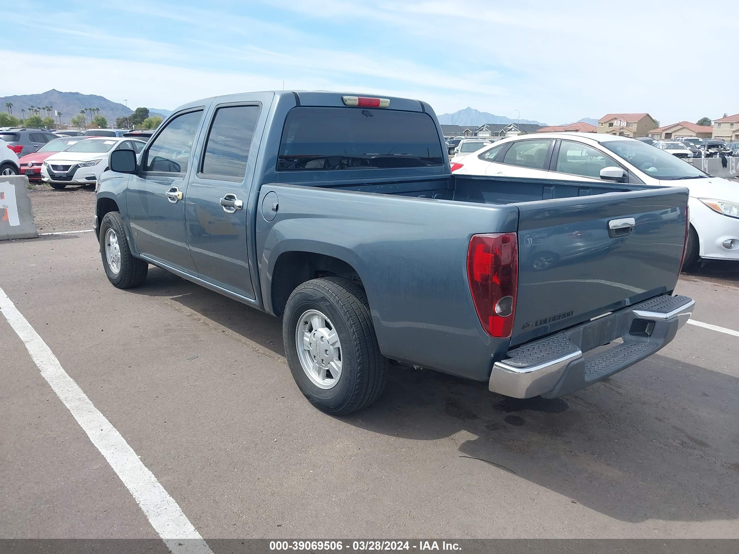 Photo 2 VIN: 1GCCS138X68311847 - CHEVROLET COLORADO 