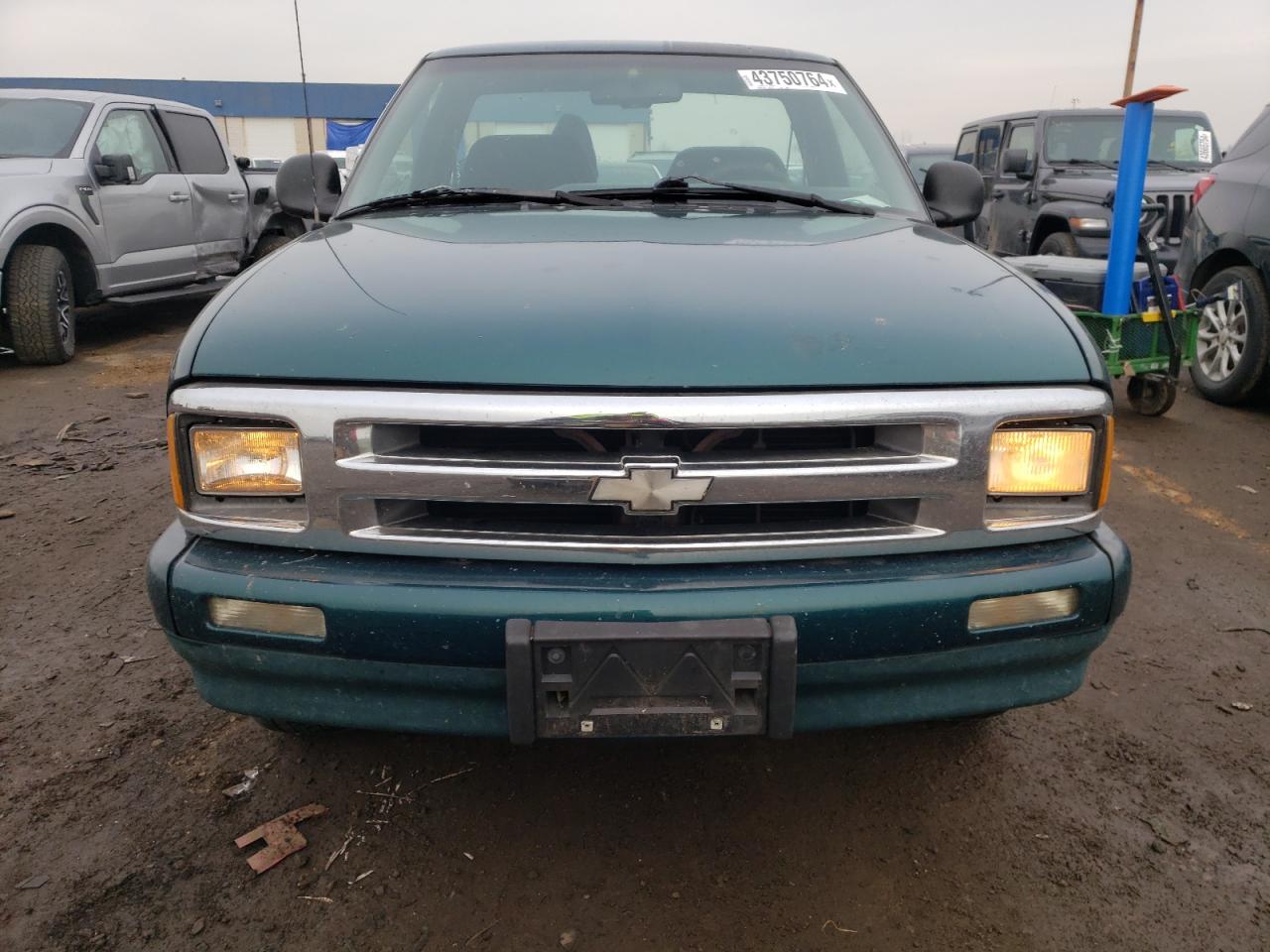 Photo 4 VIN: 1GCCS1440VK172700 - CHEVROLET S-10 PICKUP 