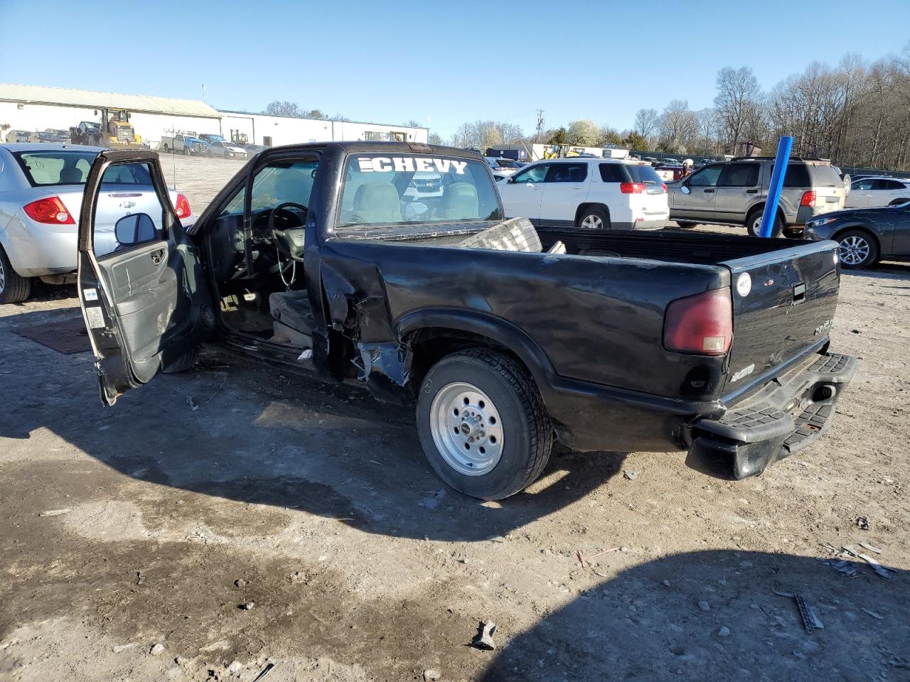 Photo 1 VIN: 1GCCS1440Y8170947 - CHEVROLET S-10 PICKUP 