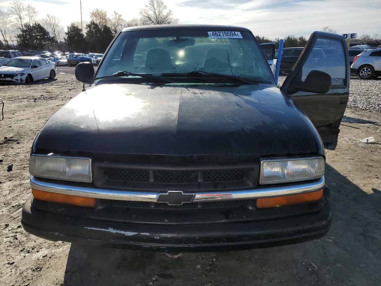 Photo 4 VIN: 1GCCS1440Y8170947 - CHEVROLET S-10 PICKUP 