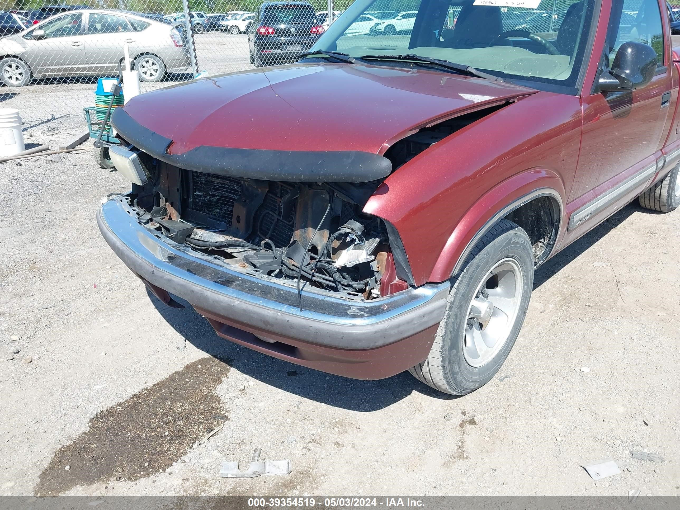 Photo 5 VIN: 1GCCS1441WK232520 - CHEVROLET S-10 PICKUP 