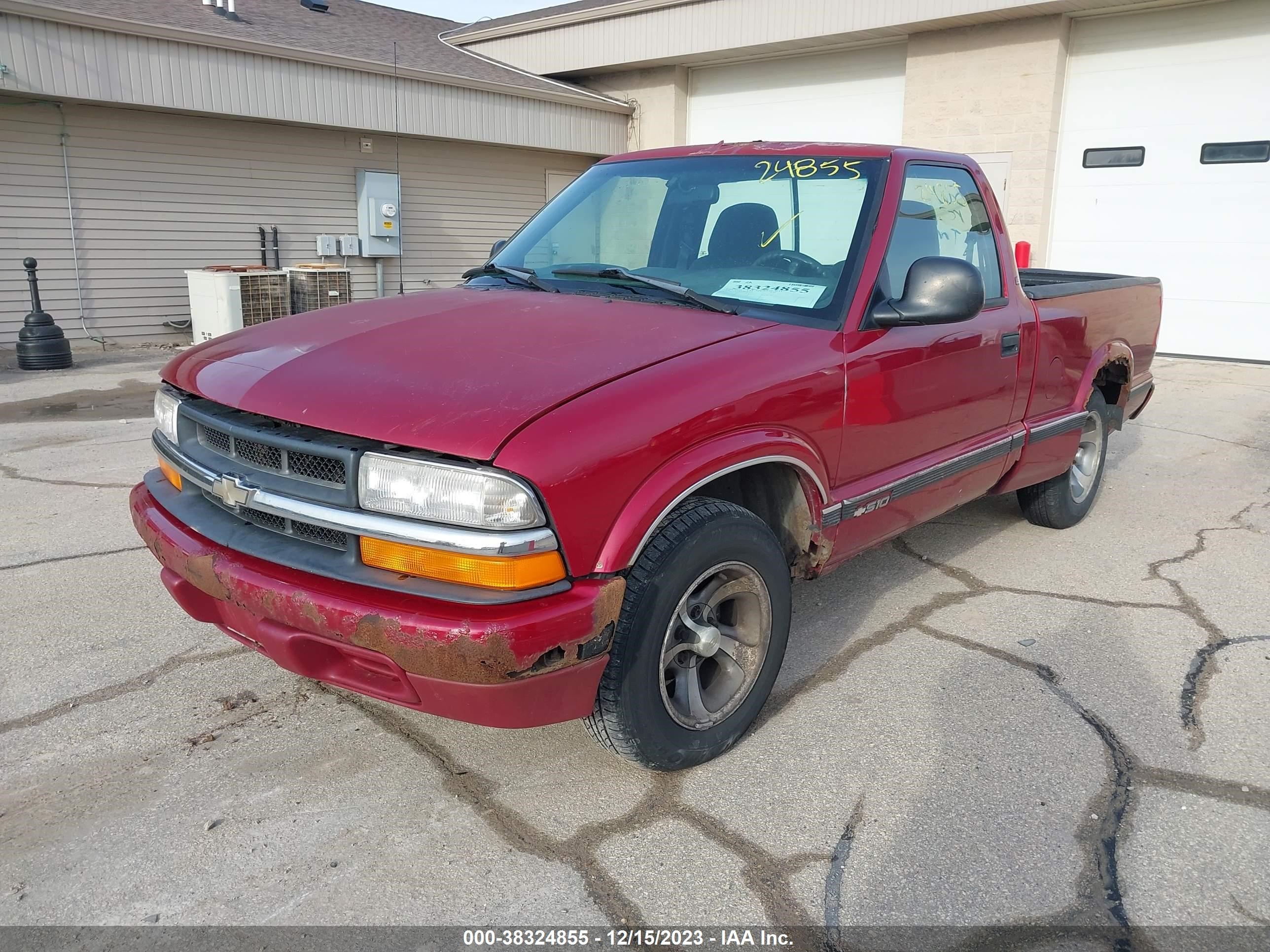 Photo 1 VIN: 1GCCS1442WK139831 - CHEVROLET S-10 PICKUP 