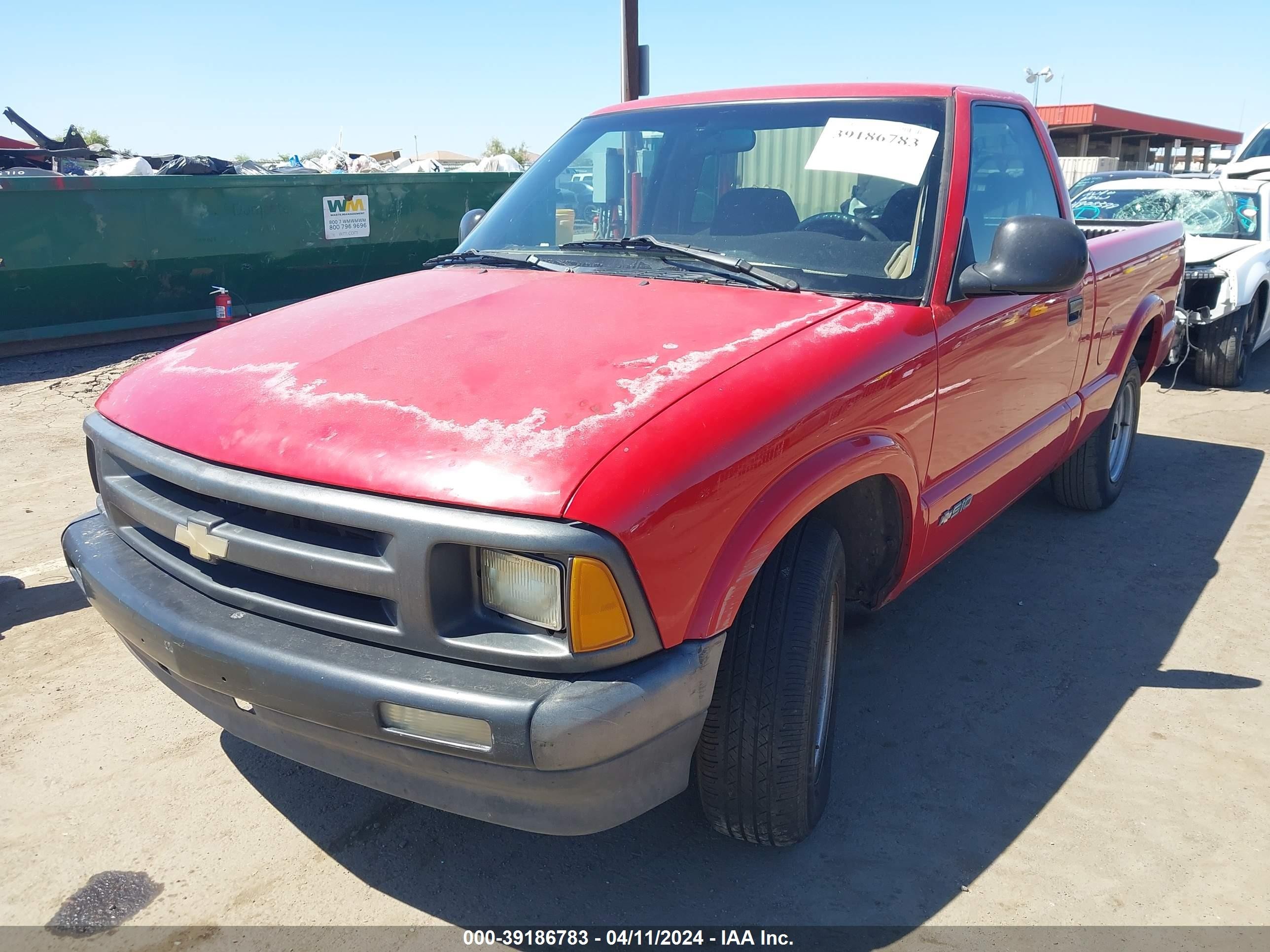 Photo 1 VIN: 1GCCS1444S8247908 - CHEVROLET S-10 PICKUP 