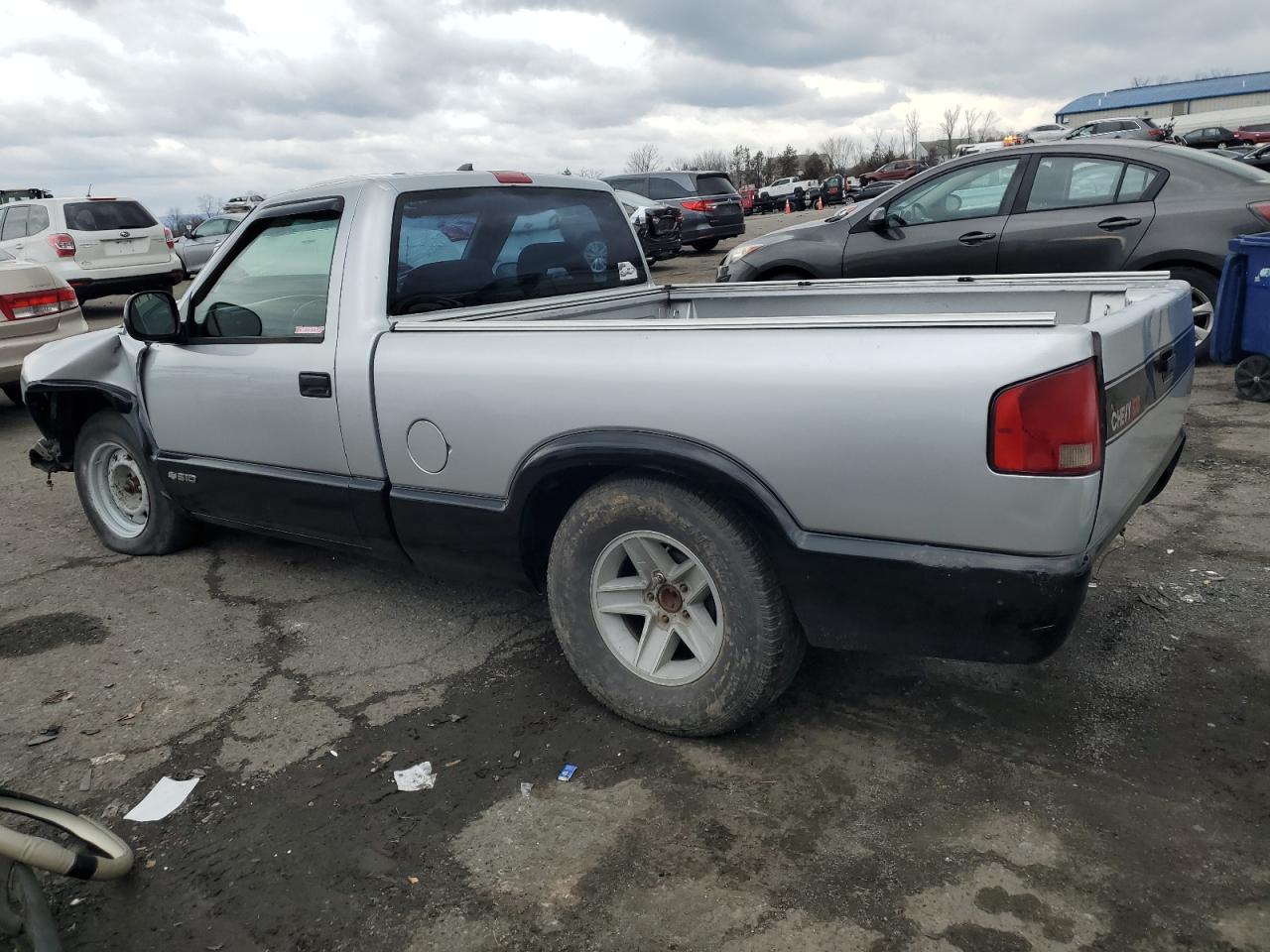 Photo 1 VIN: 1GCCS1445S8142312 - CHEVROLET S-10 PICKUP 