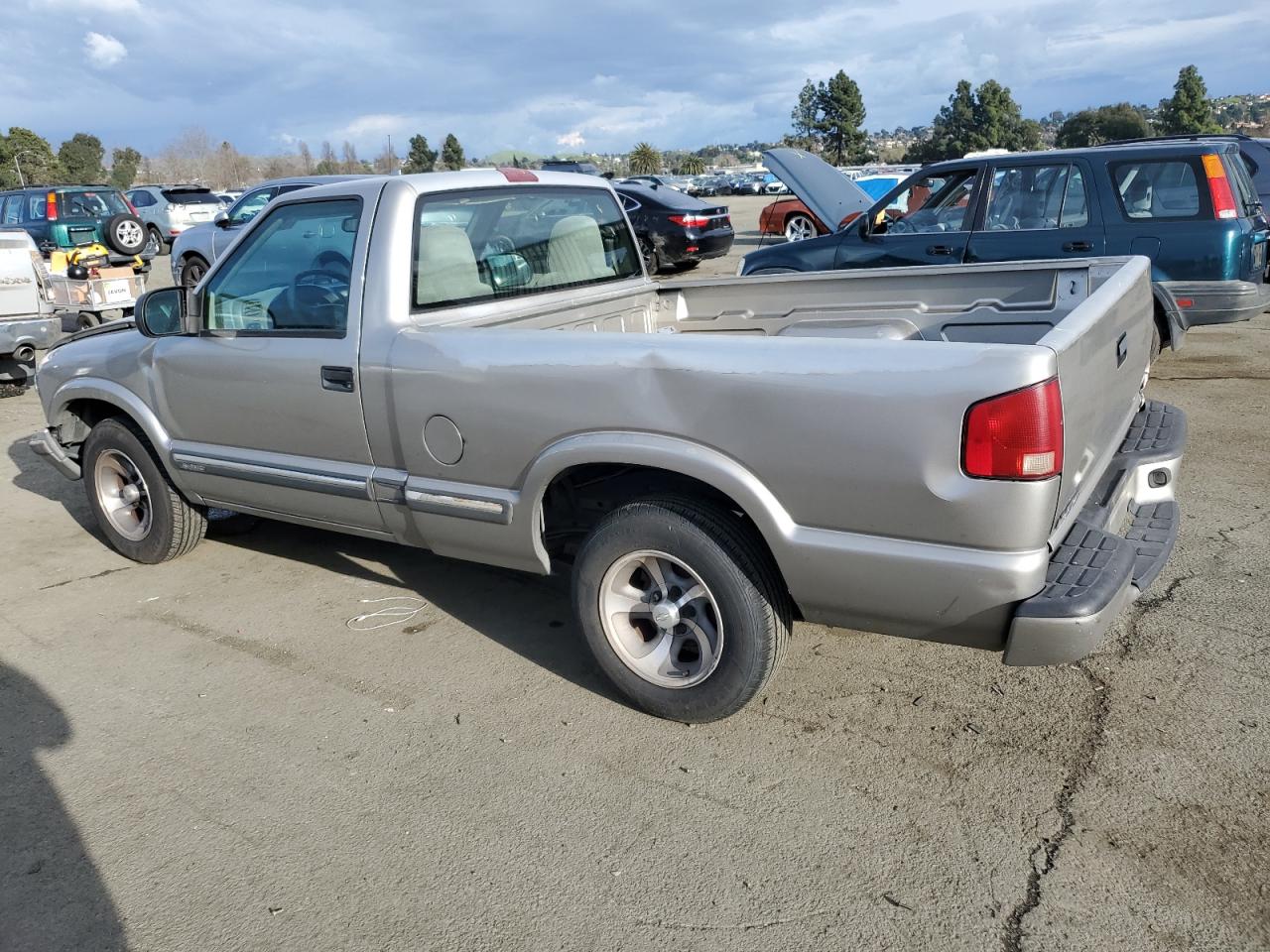 Photo 1 VIN: 1GCCS1446YK139754 - CHEVROLET S-10 PICKUP 