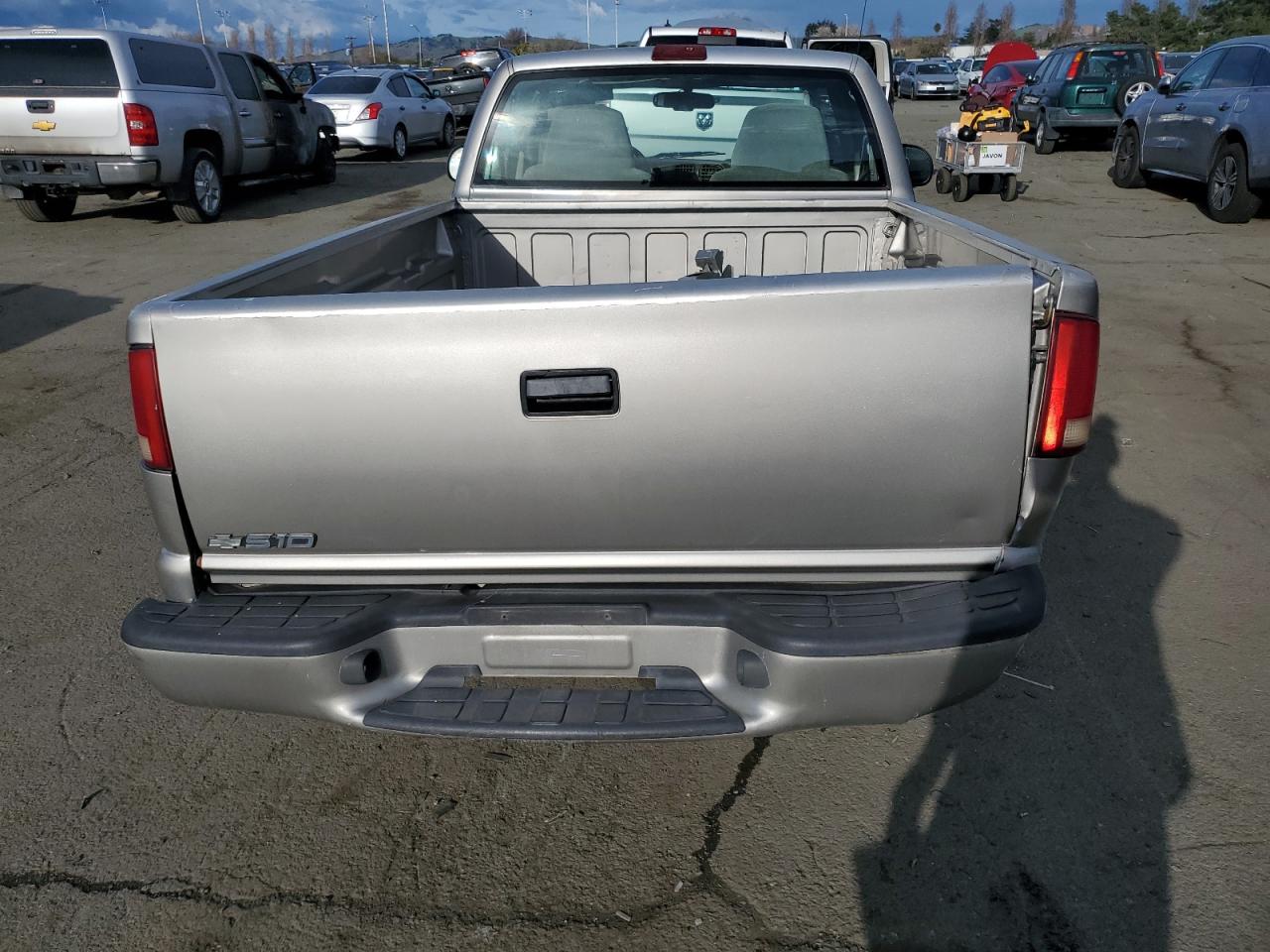 Photo 5 VIN: 1GCCS1446YK139754 - CHEVROLET S-10 PICKUP 