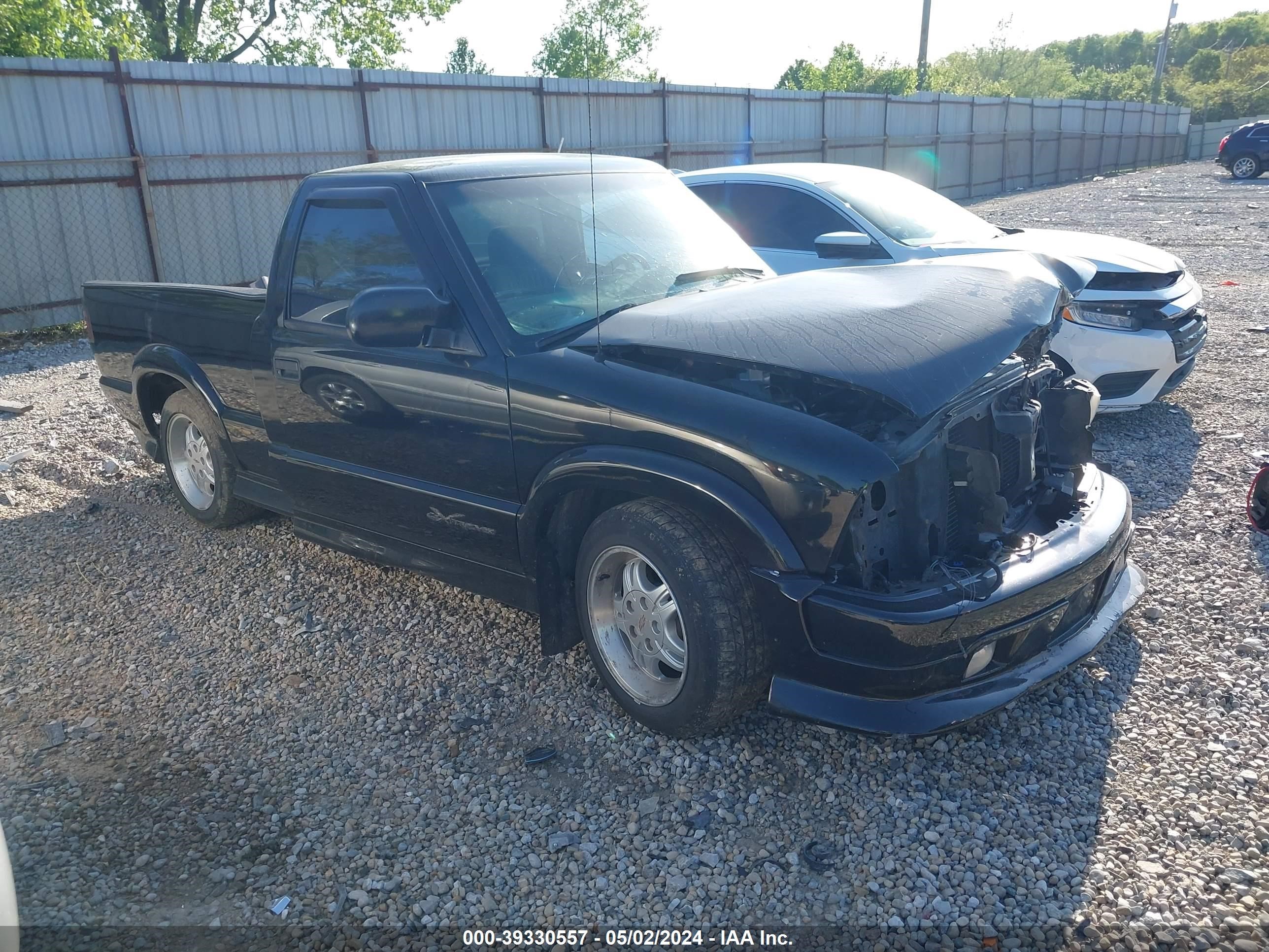 Photo 0 VIN: 1GCCS1449Y8163978 - CHEVROLET S-10 PICKUP 