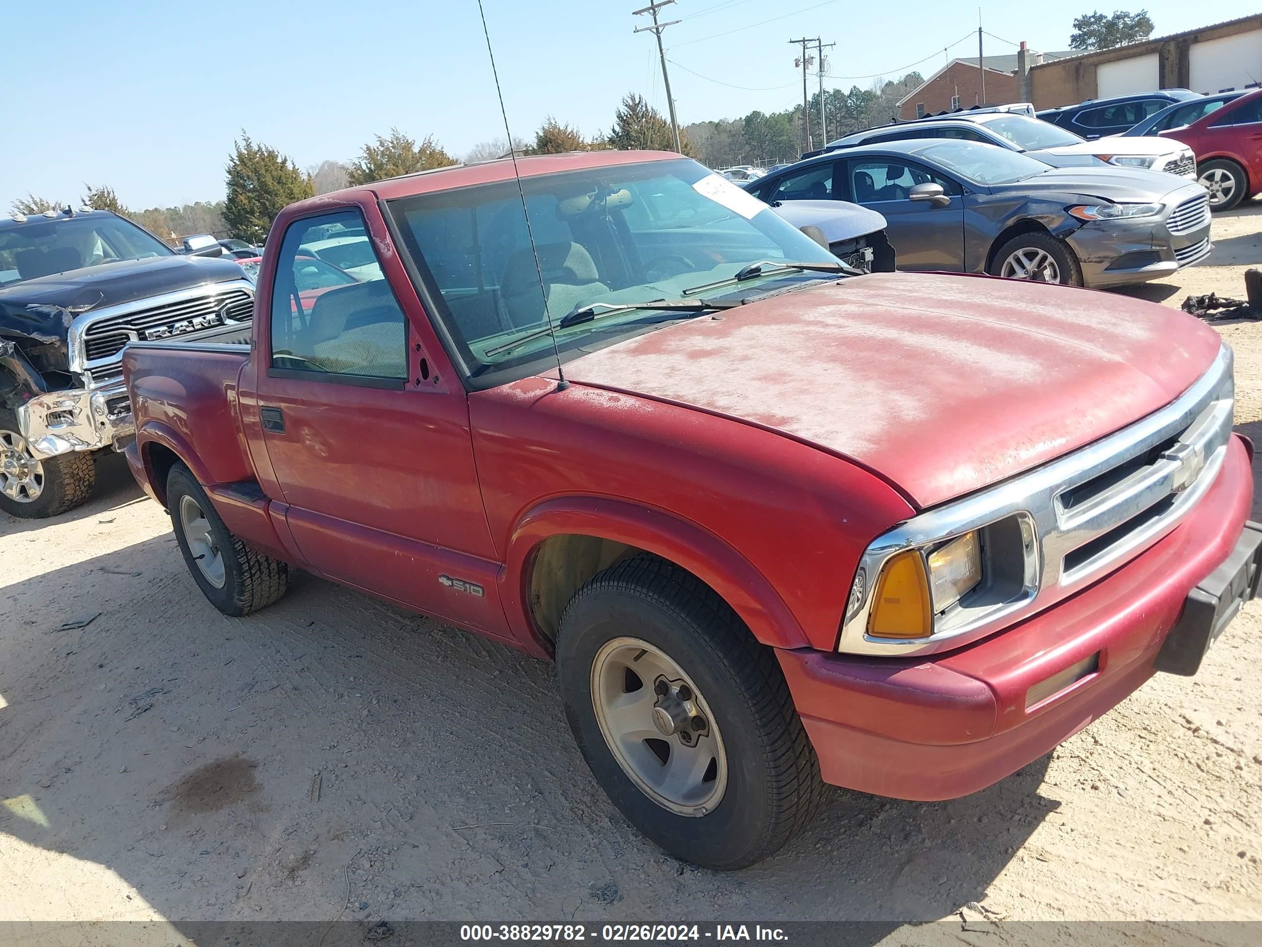 Photo 0 VIN: 1GCCS144XV8131505 - CHEVROLET S-10 PICKUP 