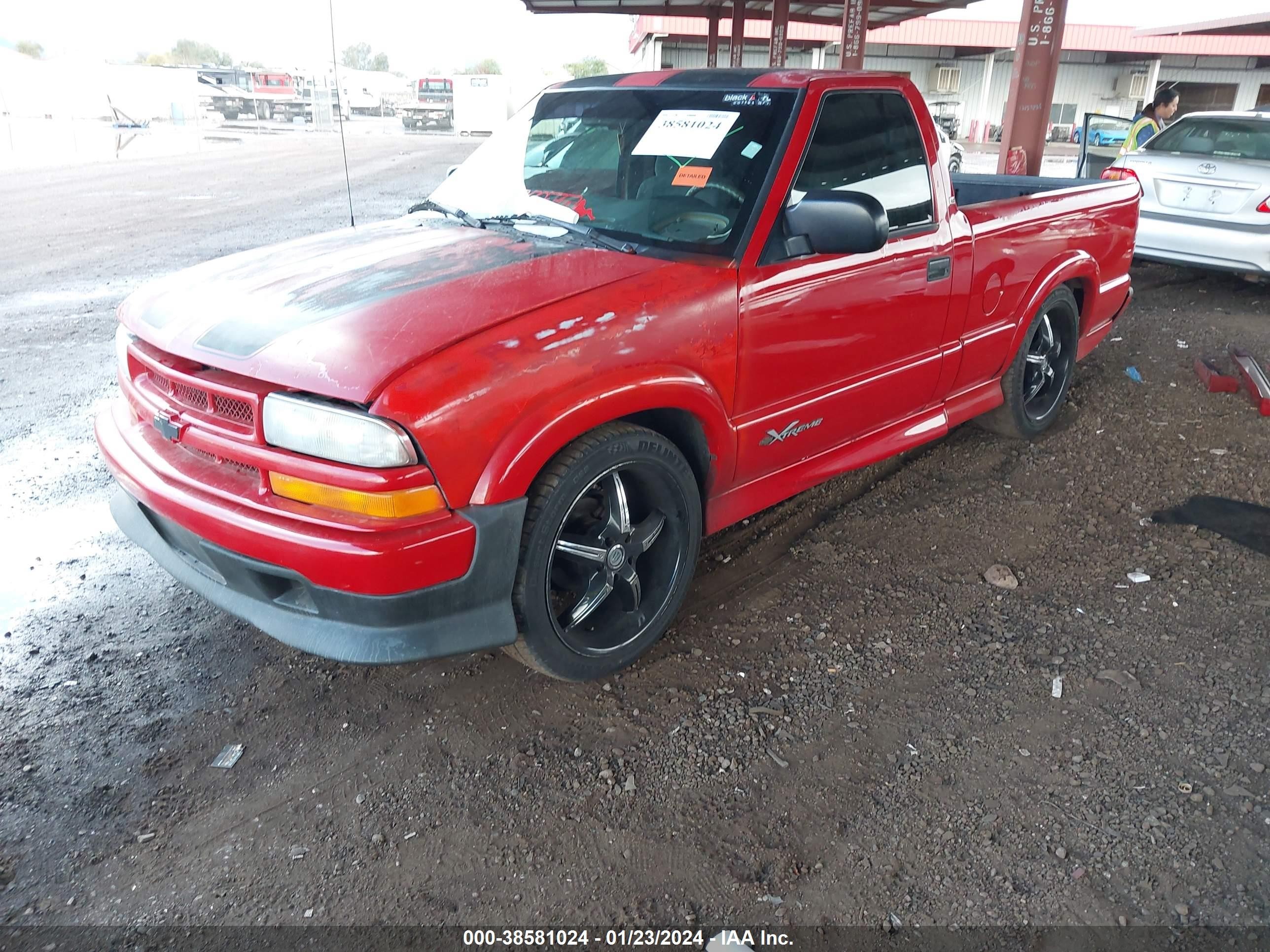 Photo 1 VIN: 1GCCS145018120077 - CHEVROLET S-10 PICKUP 