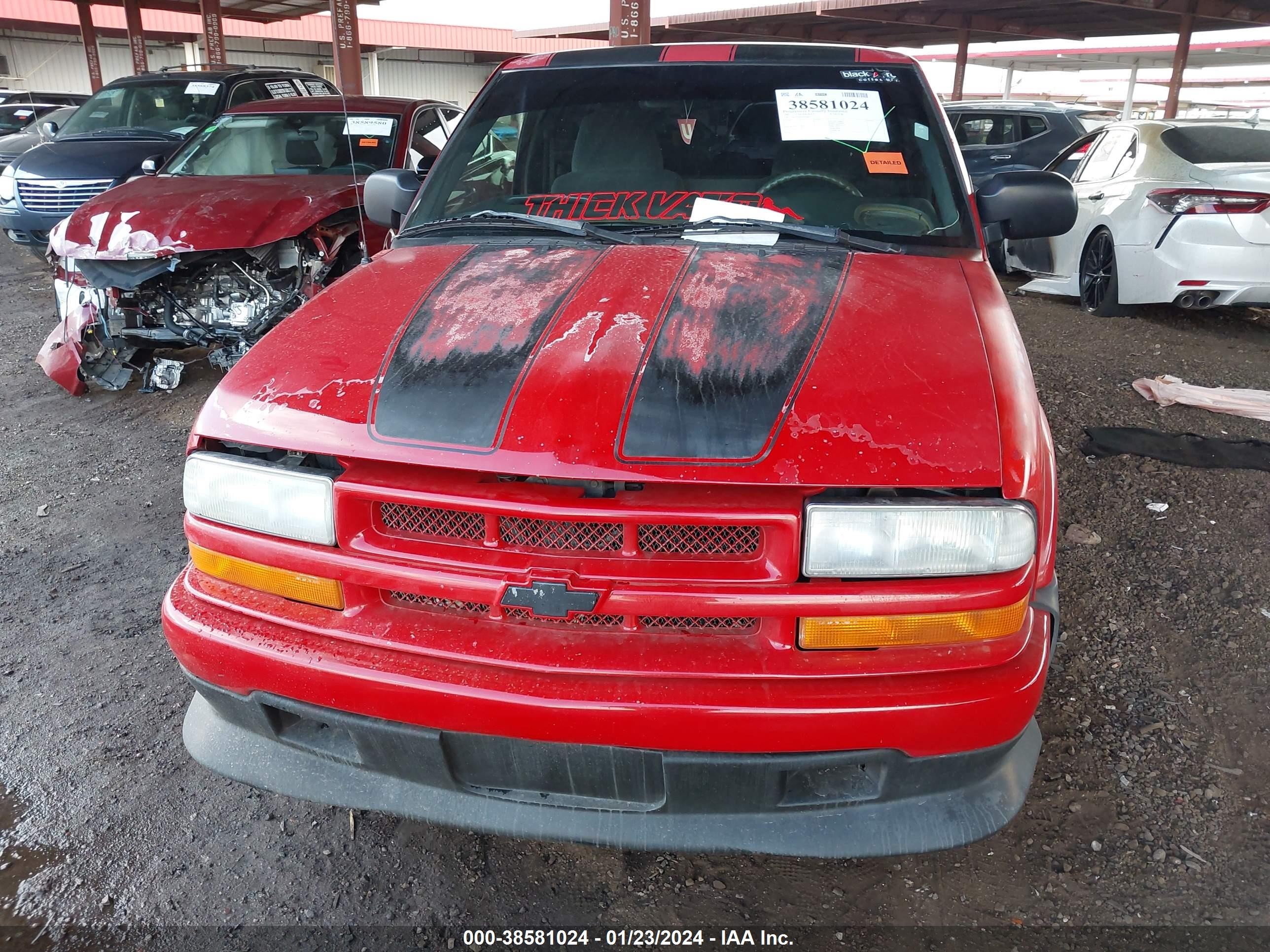 Photo 12 VIN: 1GCCS145018120077 - CHEVROLET S-10 PICKUP 