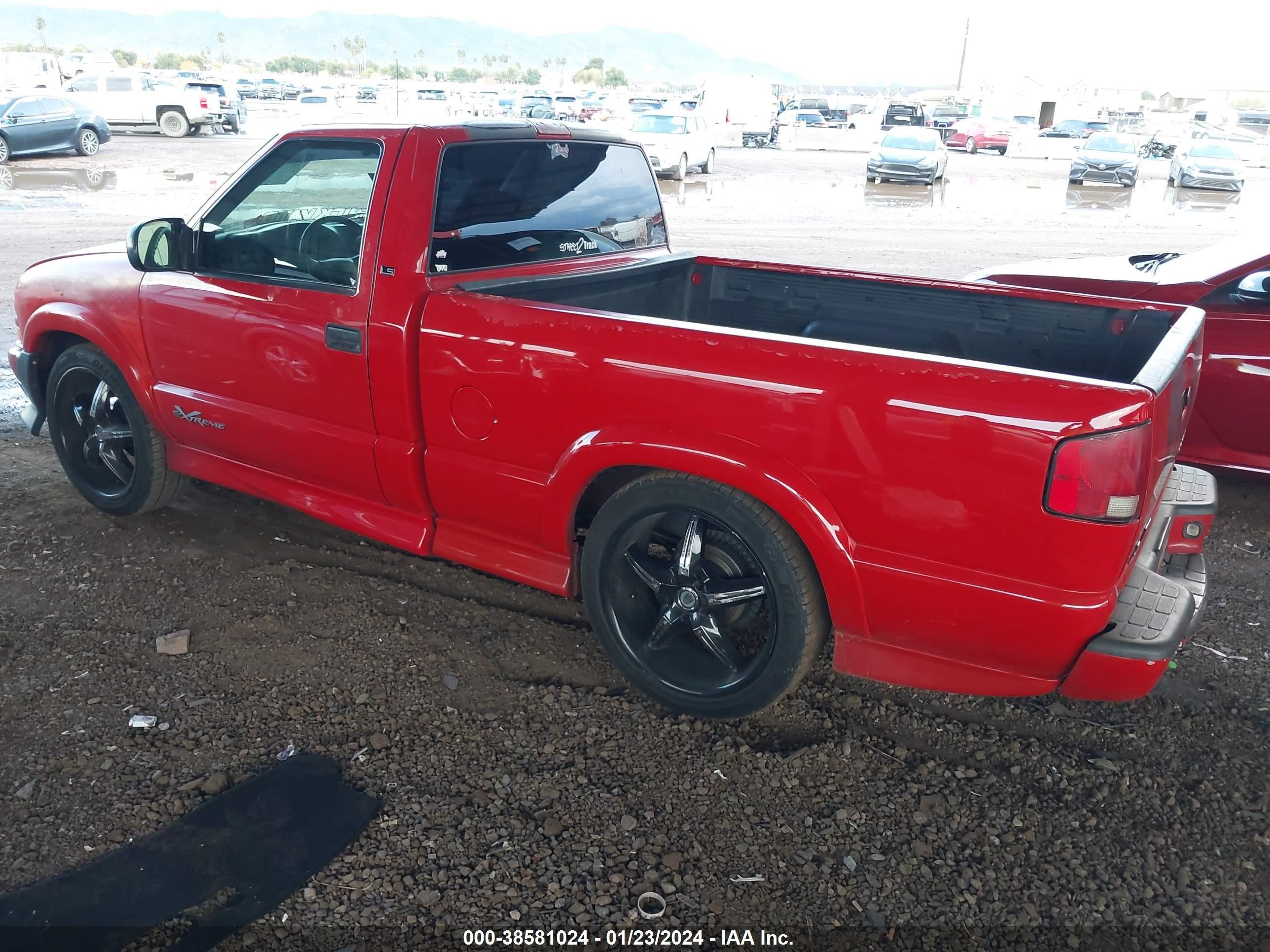 Photo 14 VIN: 1GCCS145018120077 - CHEVROLET S-10 PICKUP 