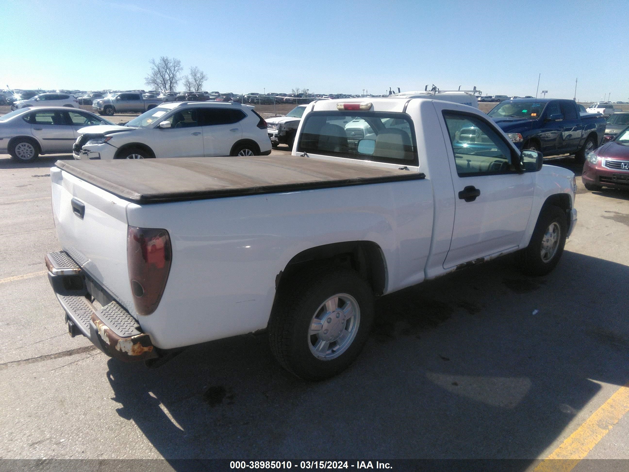 Photo 3 VIN: 1GCCS148458242246 - CHEVROLET COLORADO 