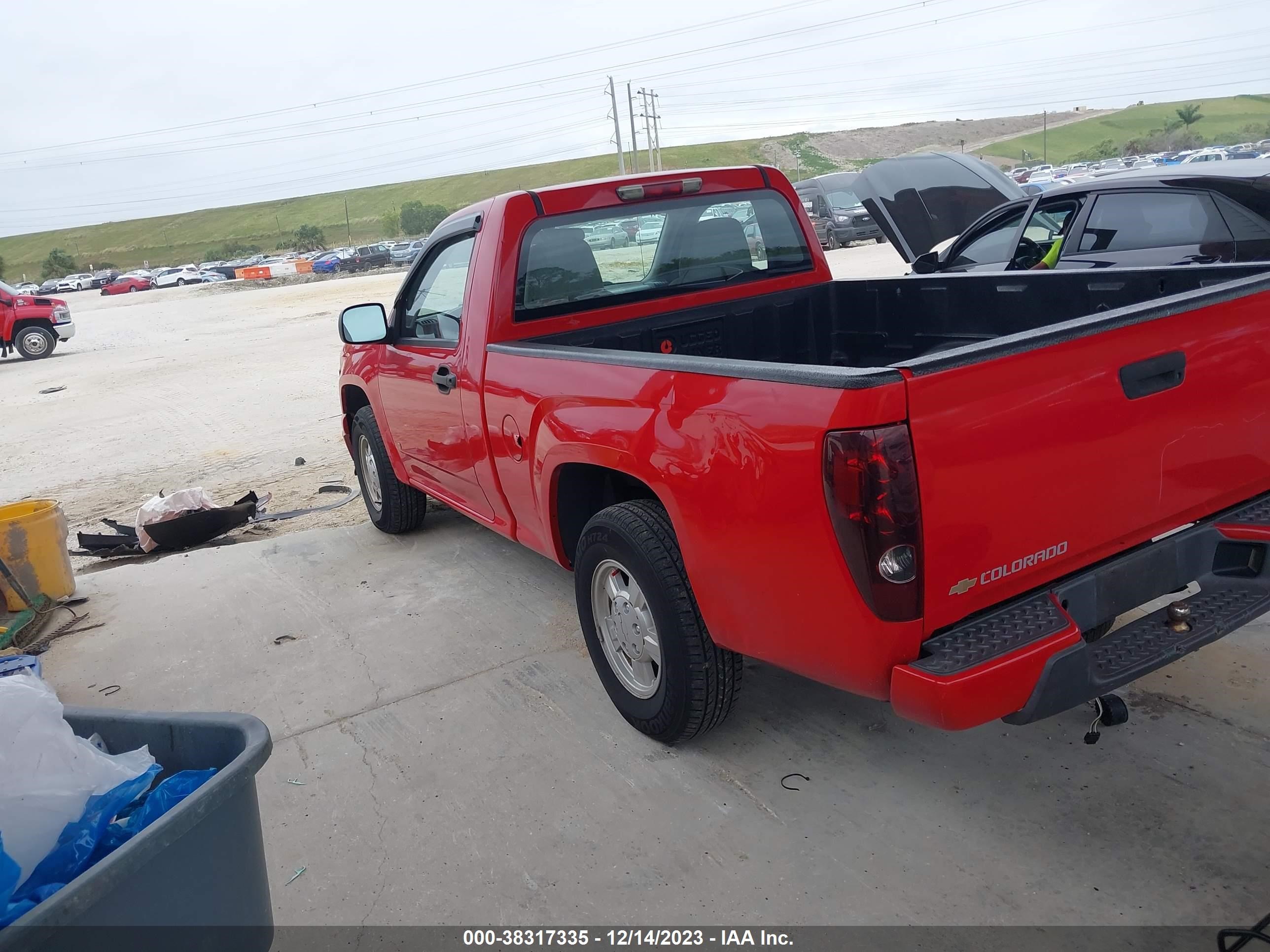 Photo 2 VIN: 1GCCS148768318284 - CHEVROLET COLORADO 