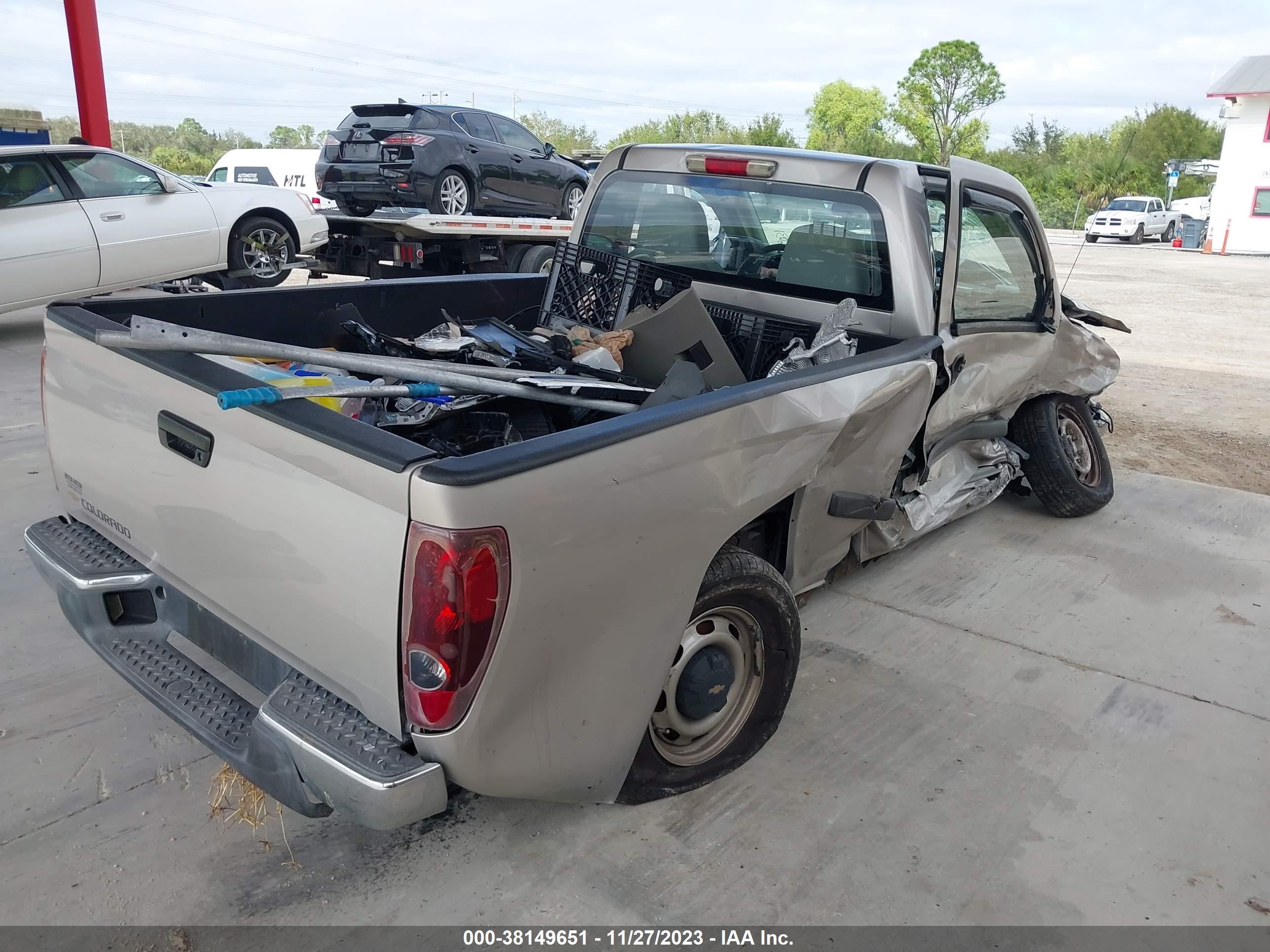 Photo 3 VIN: 1GCCS148X58266101 - CHEVROLET COLORADO 