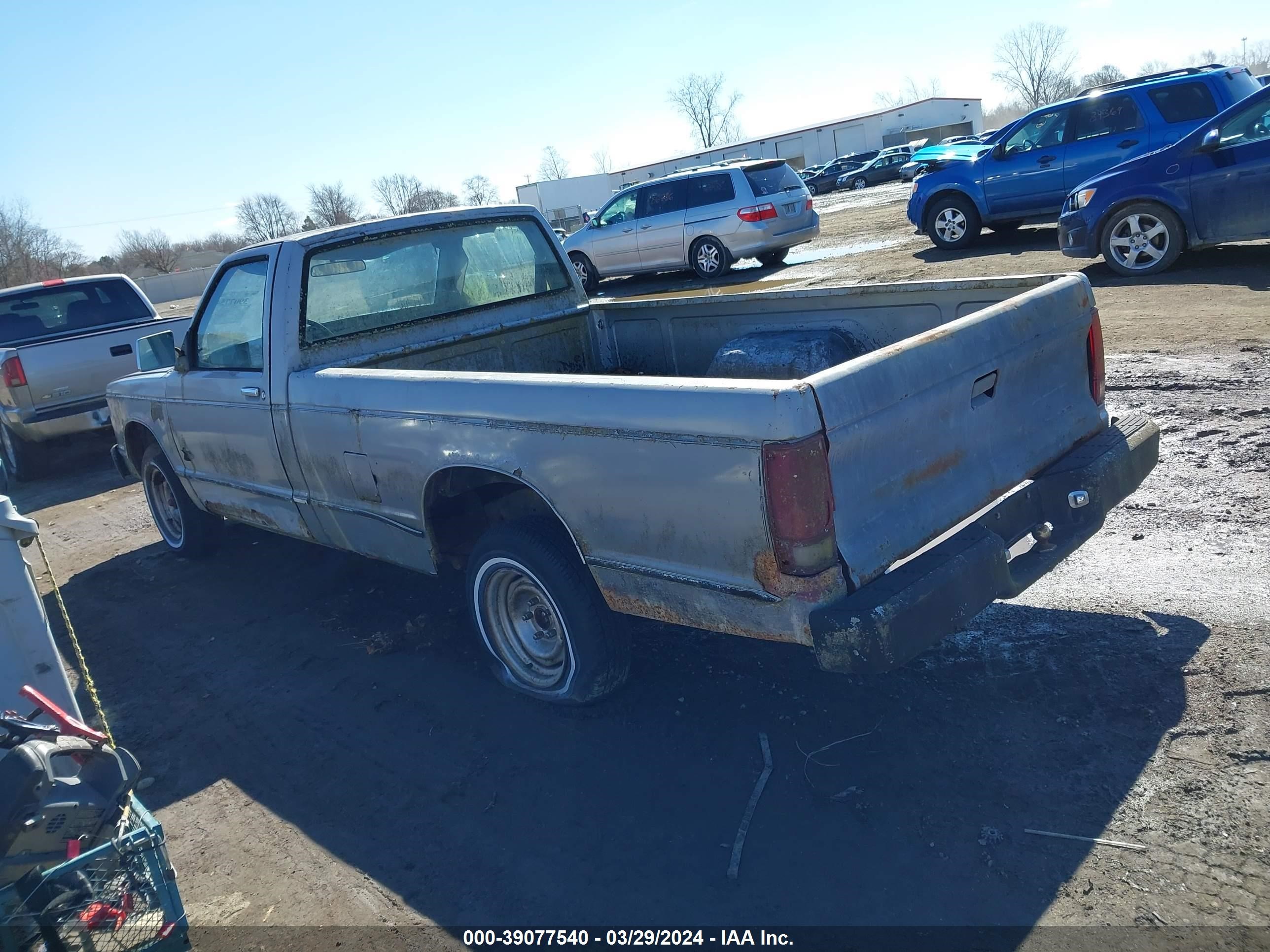 Photo 2 VIN: 1GCCS14B7F2195262 - CHEVROLET S-10 PICKUP 