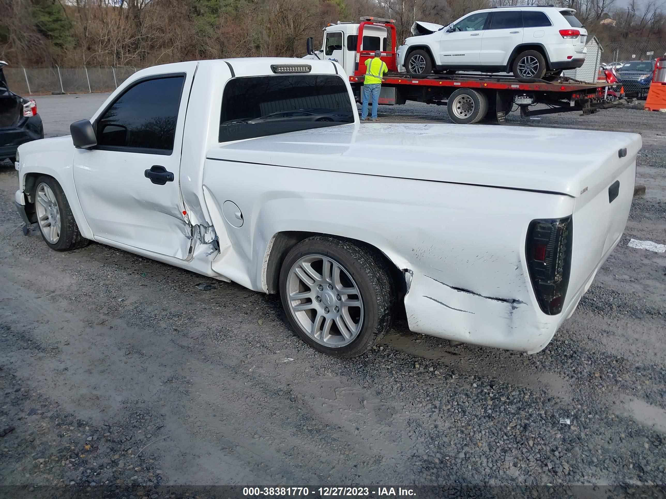 Photo 2 VIN: 1GCCS14E788196907 - CHEVROLET COLORADO 