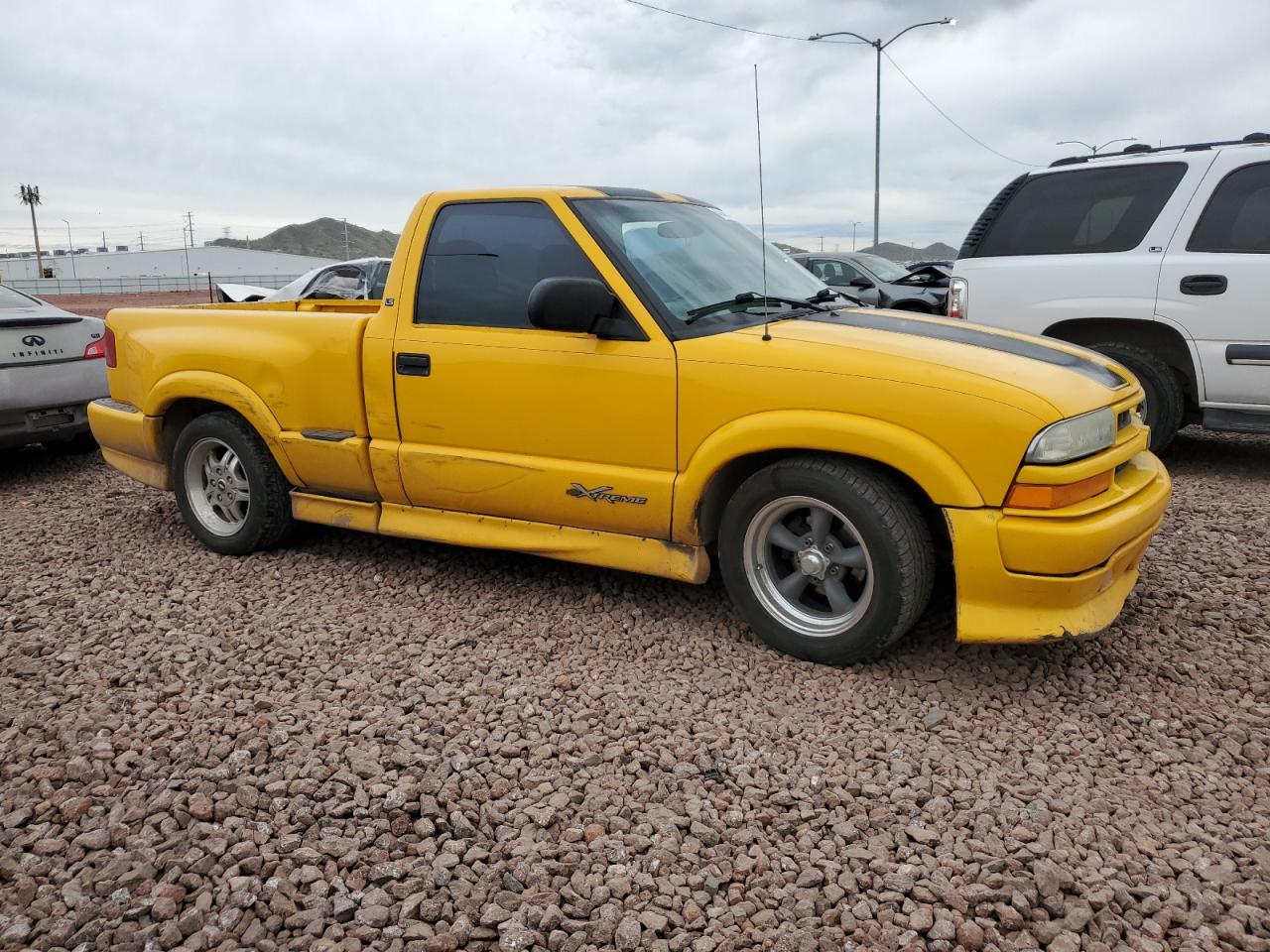 Photo 3 VIN: 1GCCS14H438145982 - CHEVROLET S-10 PICKUP 