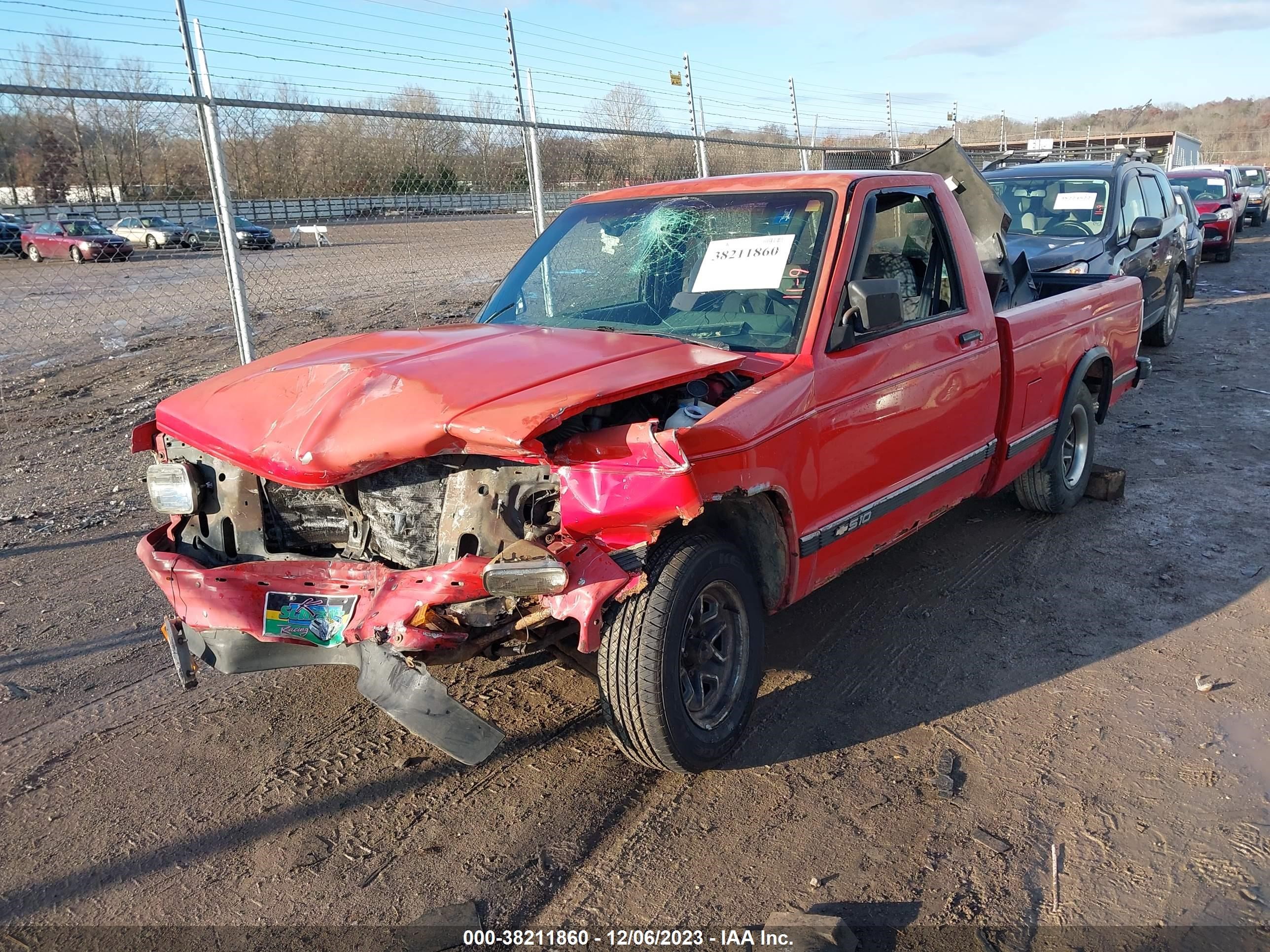 Photo 11 VIN: 1GCCS14R5P0185596 - CHEVROLET S-10 PICKUP 