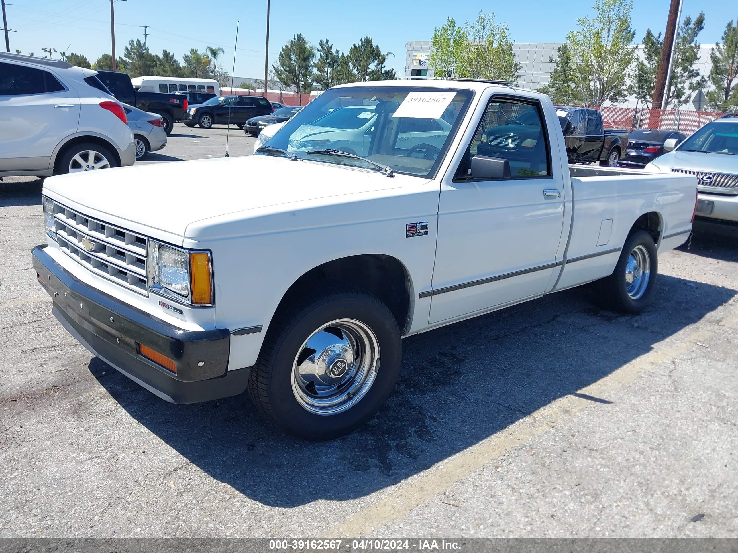 Photo 1 VIN: 1GCCS14R6H8198084 - CHEVROLET S-10 PICKUP 