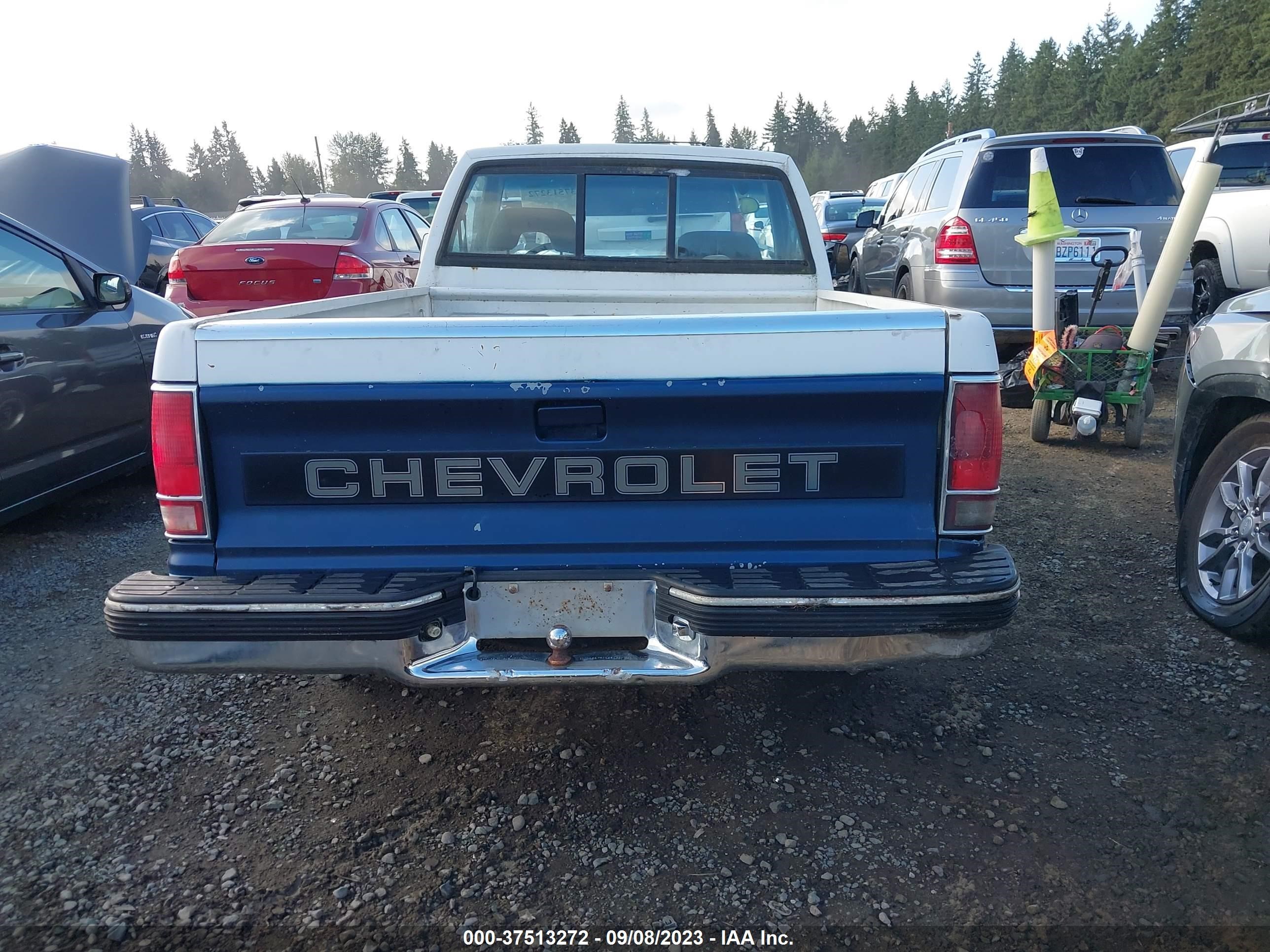 Photo 16 VIN: 1GCCS14R7N8175652 - CHEVROLET S-10 PICKUP 