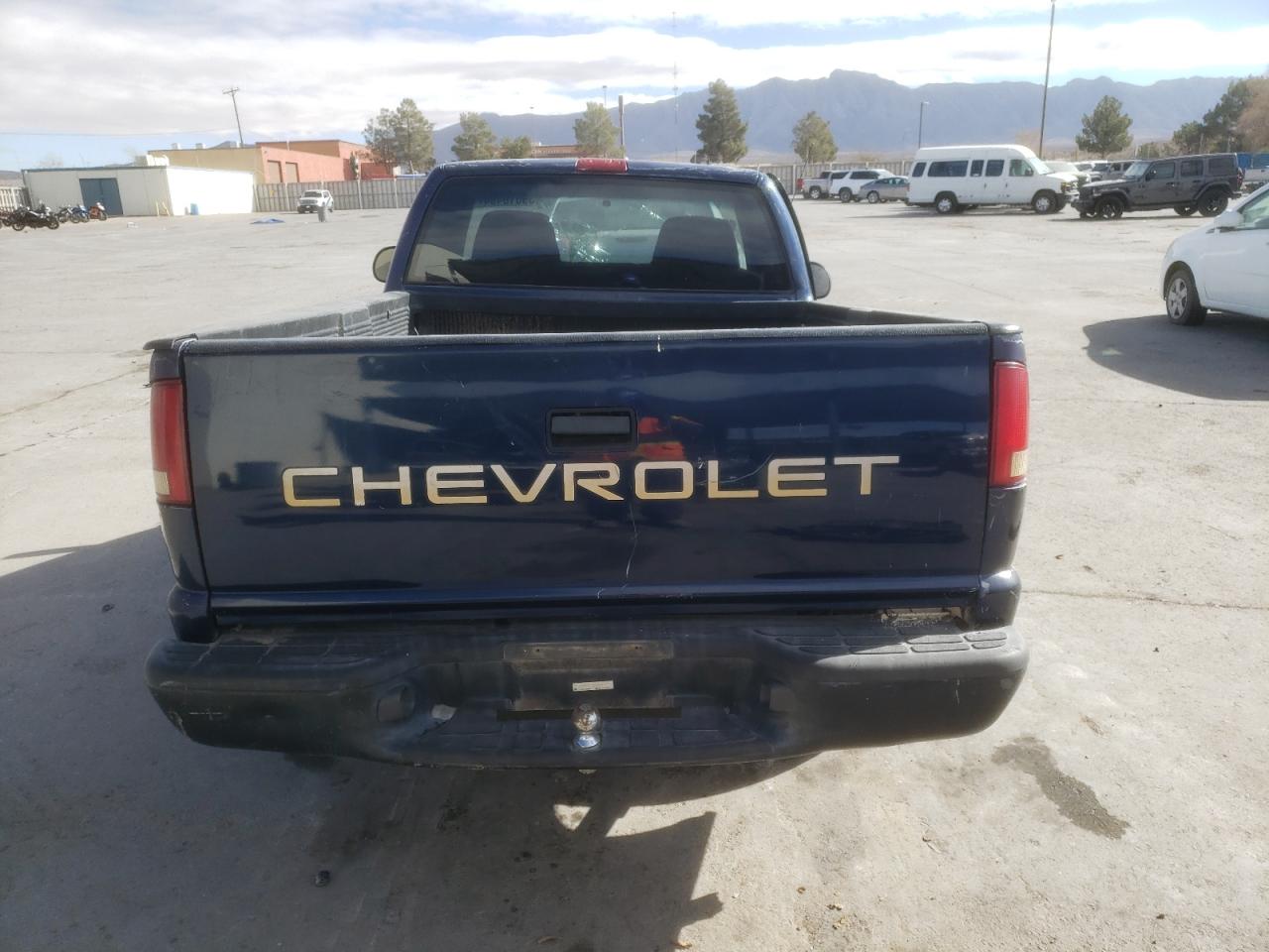 Photo 5 VIN: 1GCCS14W128225849 - CHEVROLET S-10 PICKUP 