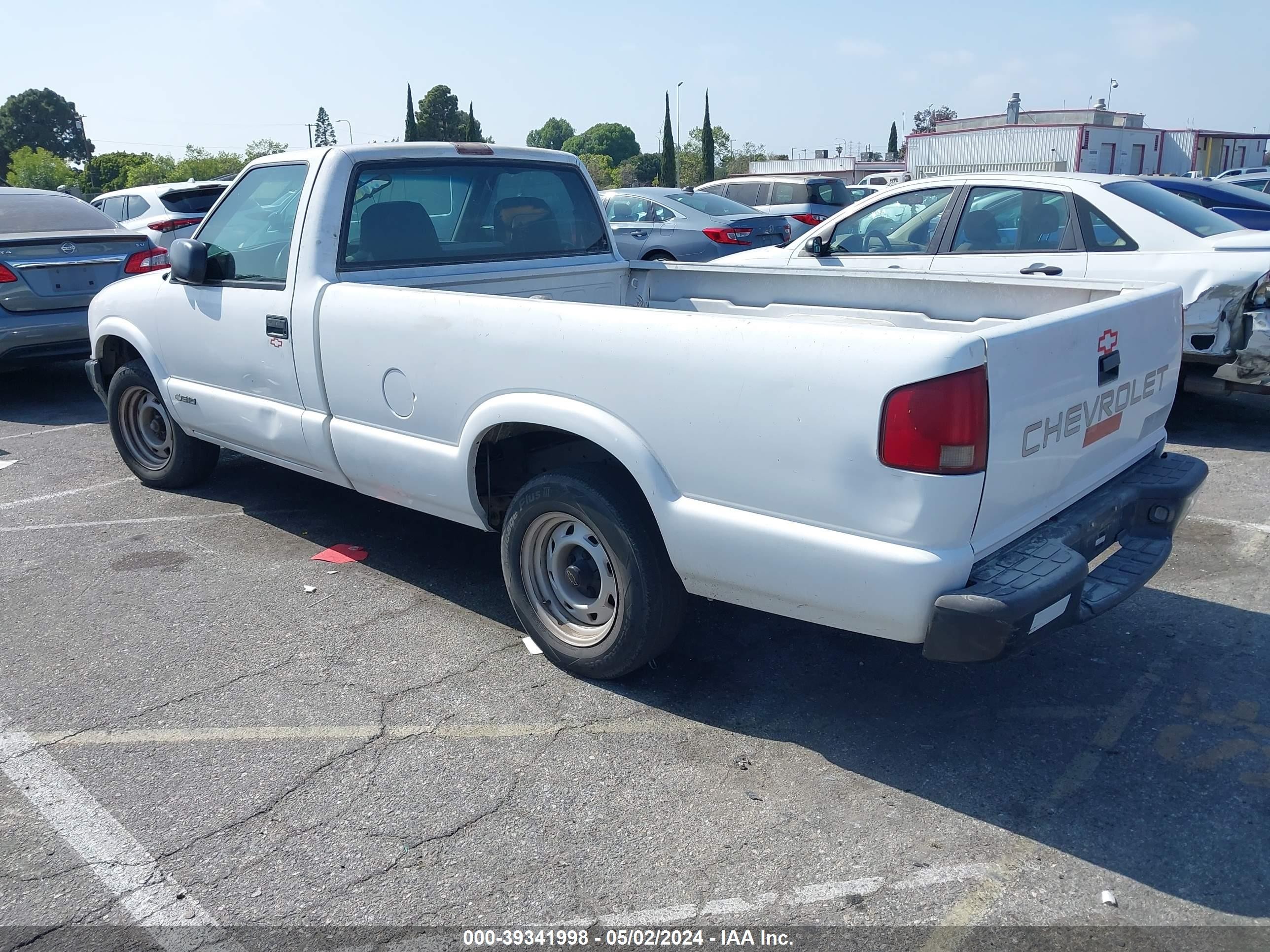 Photo 2 VIN: 1GCCS14W528220914 - CHEVROLET S-10 PICKUP 