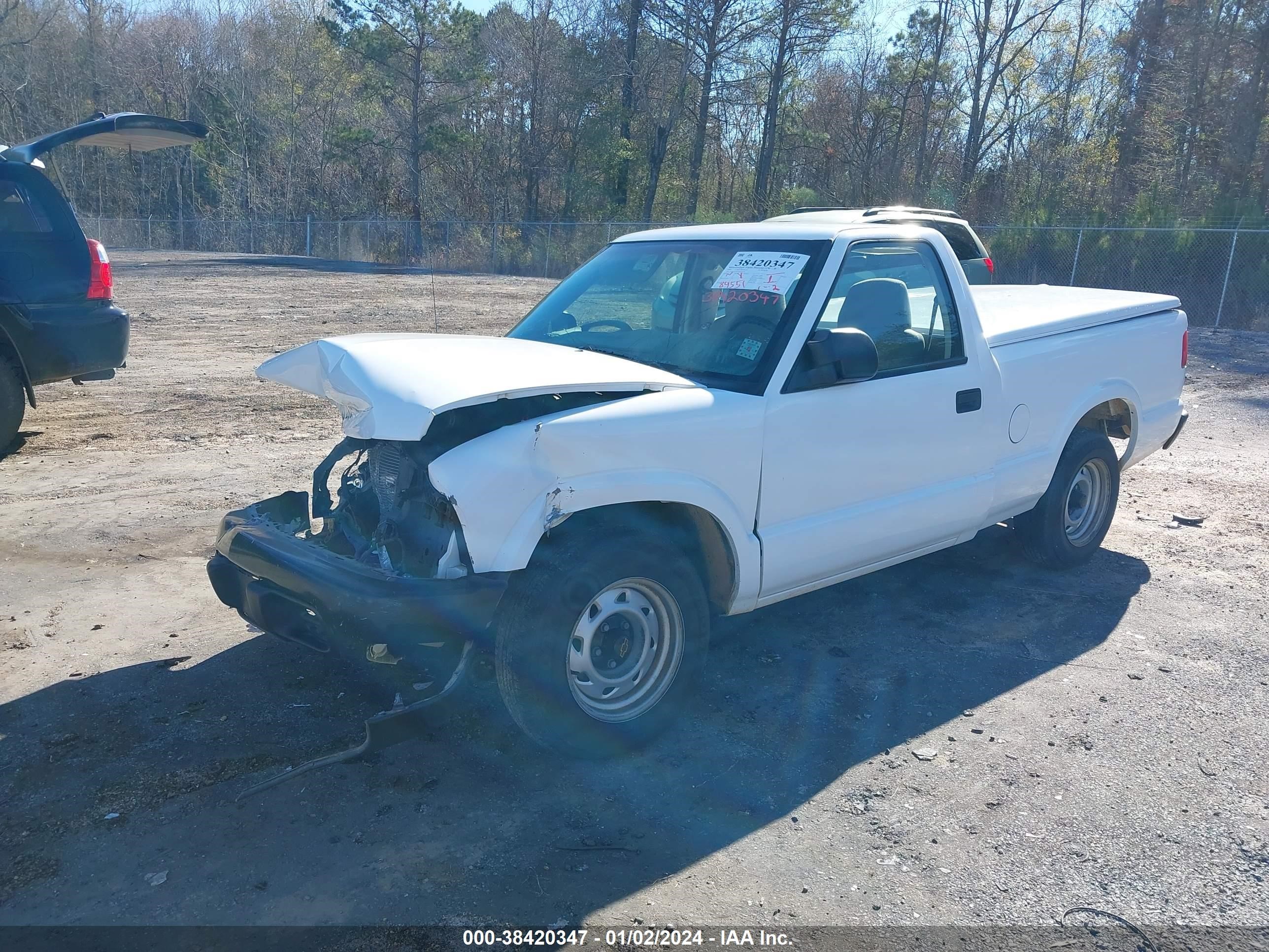 Photo 1 VIN: 1GCCS14XX38207215 - CHEVROLET S-10 PICKUP 