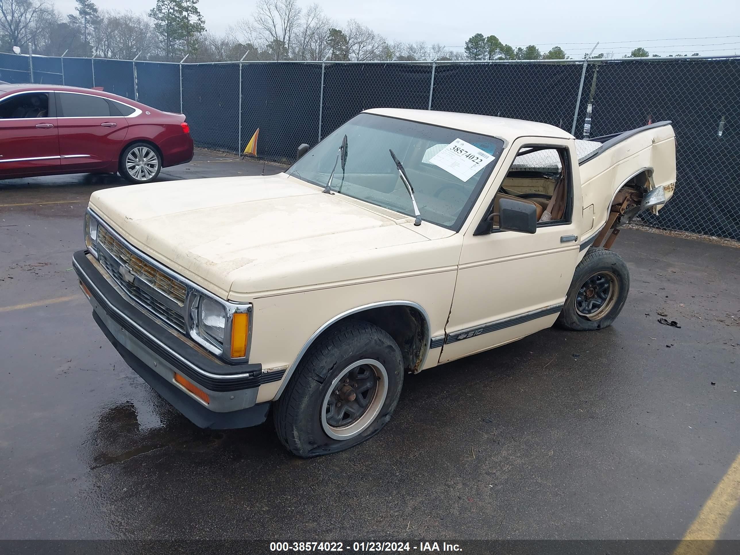 Photo 1 VIN: 1GCCS14Z0M8303745 - CHEVROLET S-10 PICKUP 