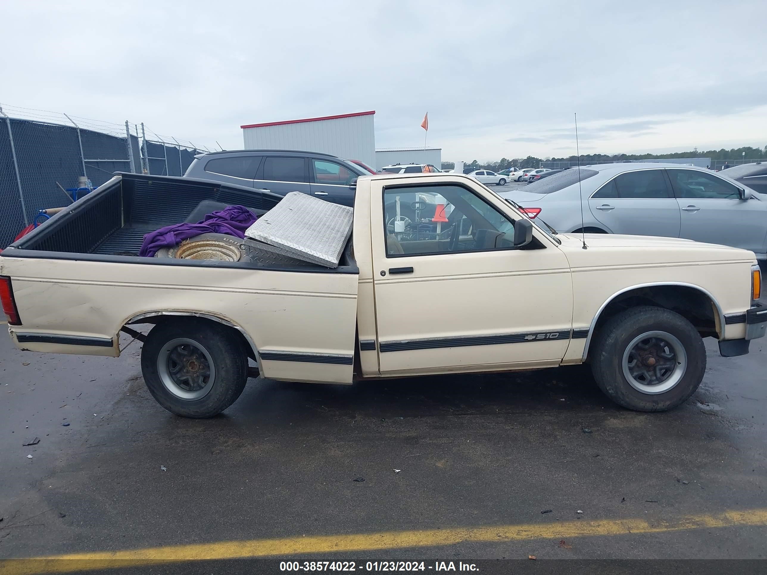 Photo 12 VIN: 1GCCS14Z0M8303745 - CHEVROLET S-10 PICKUP 