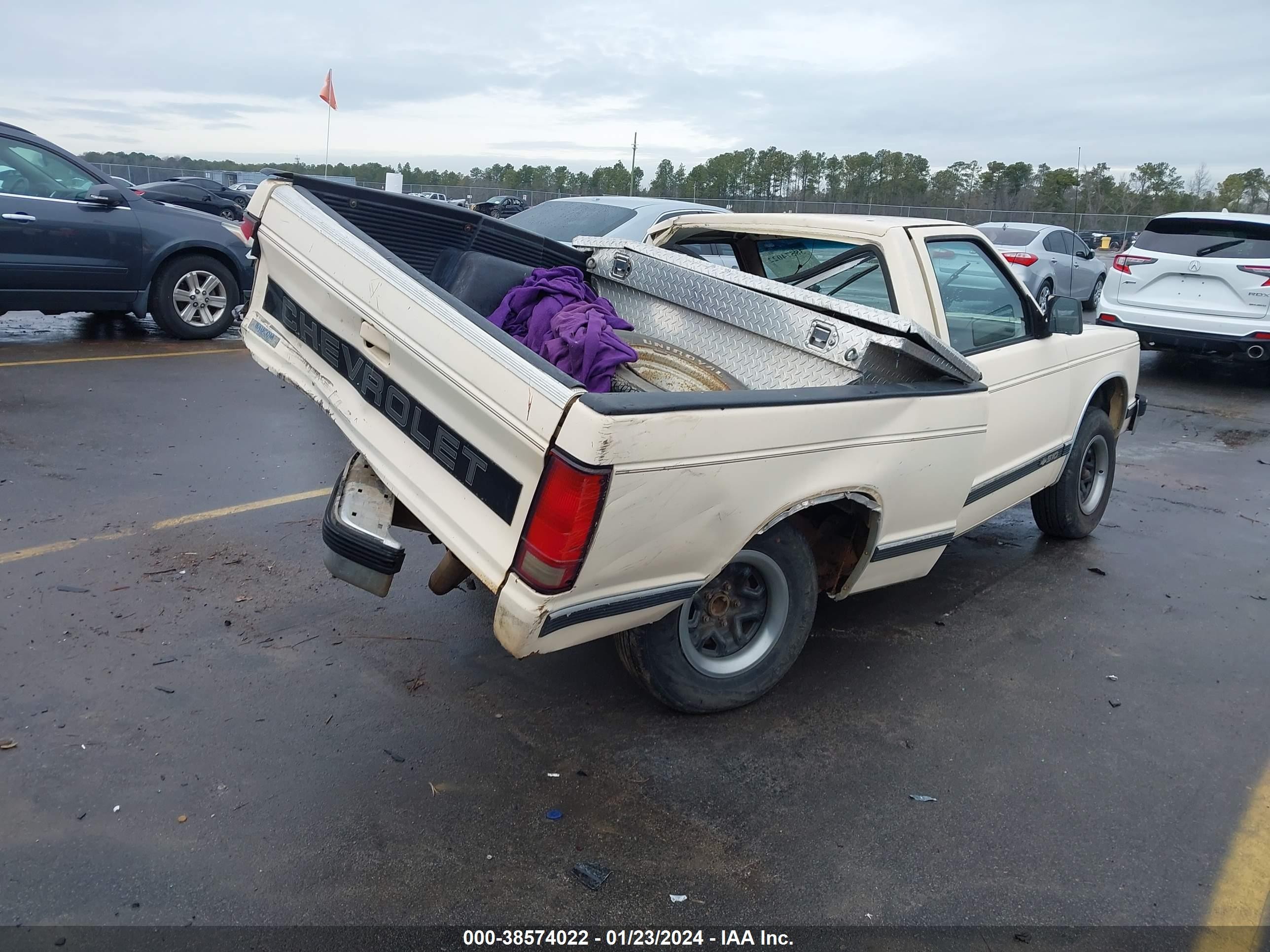 Photo 3 VIN: 1GCCS14Z0M8303745 - CHEVROLET S-10 PICKUP 