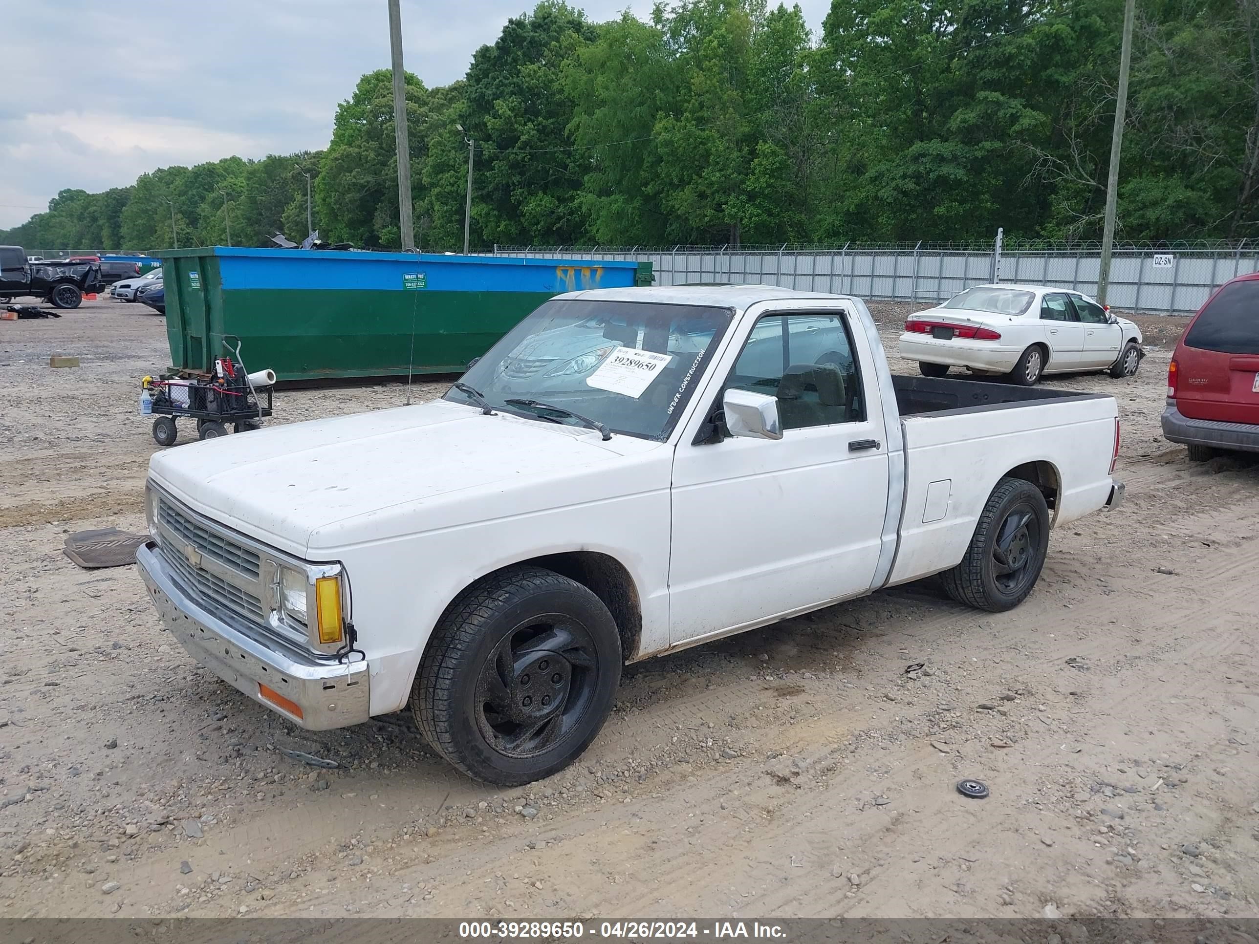 Photo 1 VIN: 1GCCS14Z3N2172718 - CHEVROLET S-10 PICKUP 