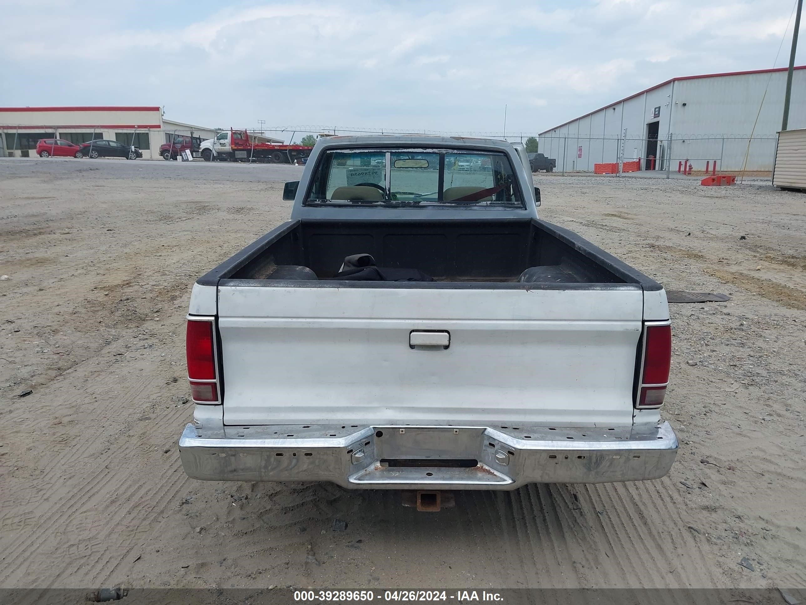 Photo 14 VIN: 1GCCS14Z3N2172718 - CHEVROLET S-10 PICKUP 