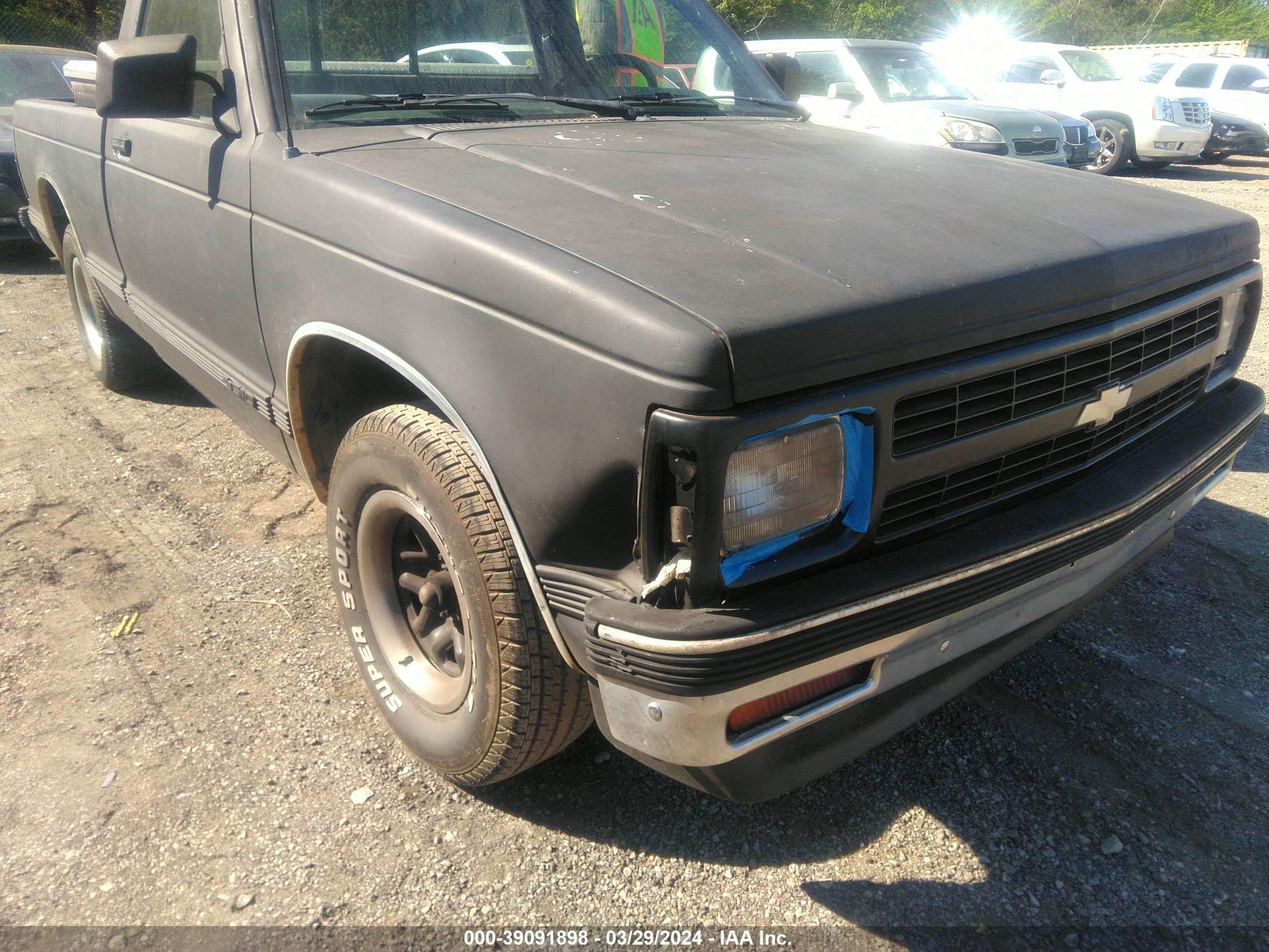 Photo 5 VIN: 1GCCS14Z8M8278223 - CHEVROLET S-10 PICKUP 