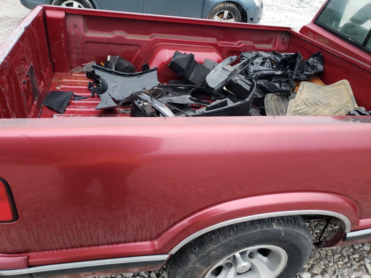 Photo 9 VIN: 1GCCS14Z9R8241575 - CHEVROLET S-10 PICKUP 