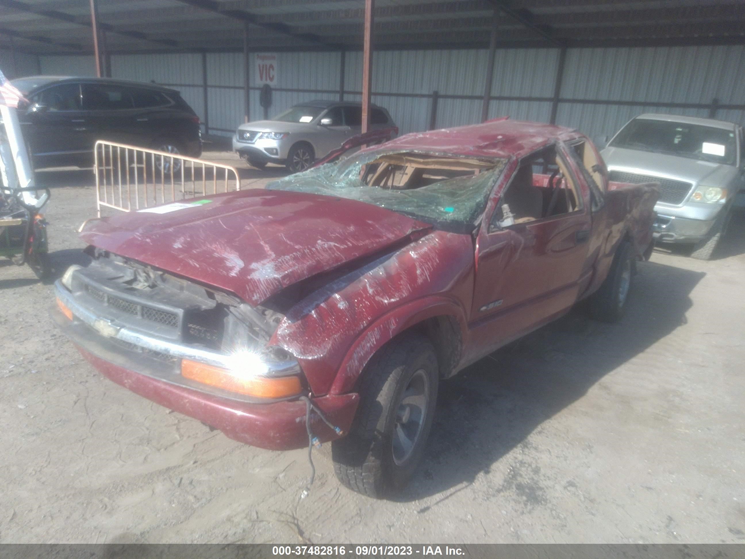 Photo 1 VIN: 1GCCS1943X8158170 - CHEVROLET S-10 PICKUP 