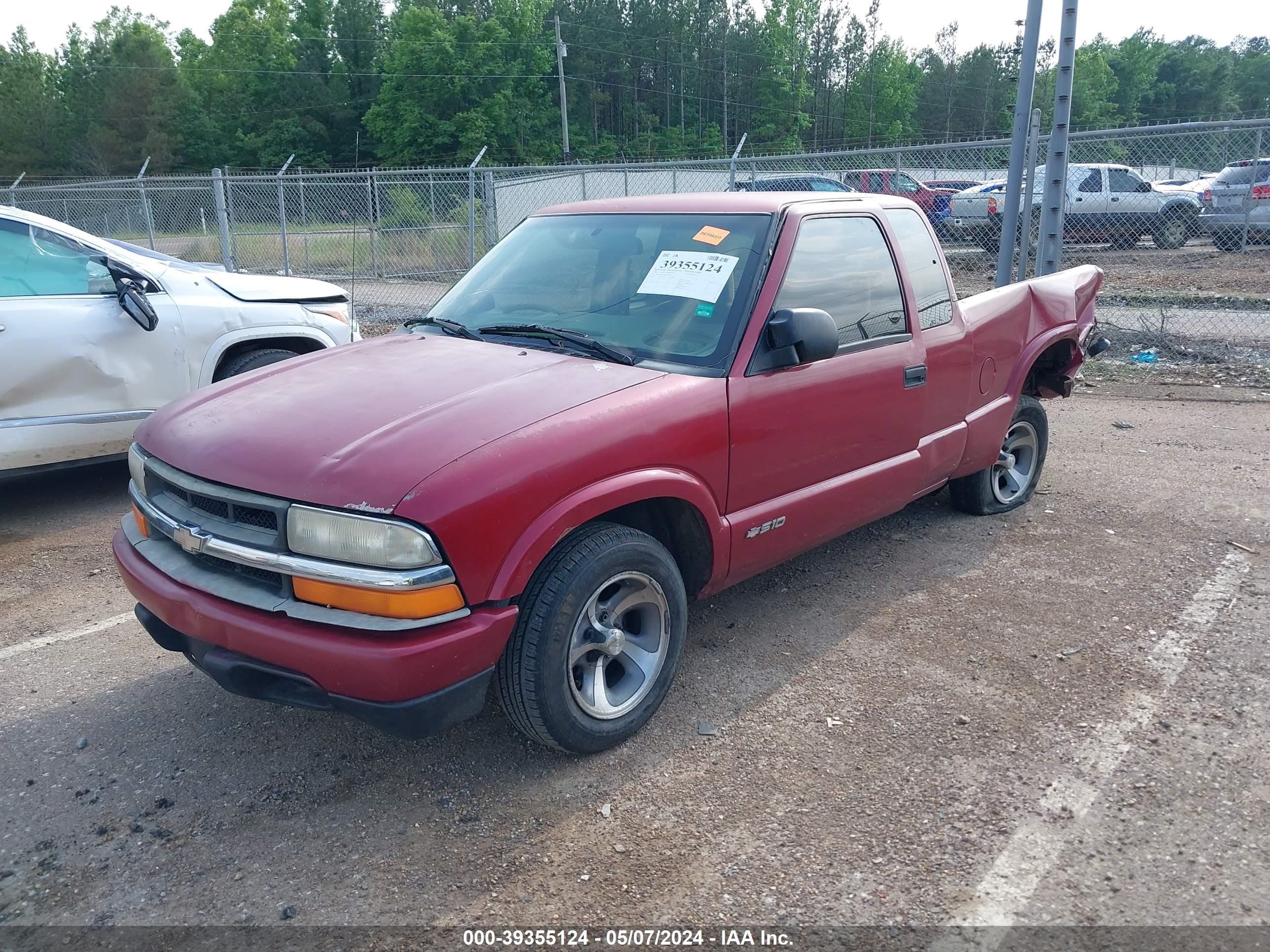 Photo 1 VIN: 1GCCS1945W8128747 - CHEVROLET S-10 PICKUP 