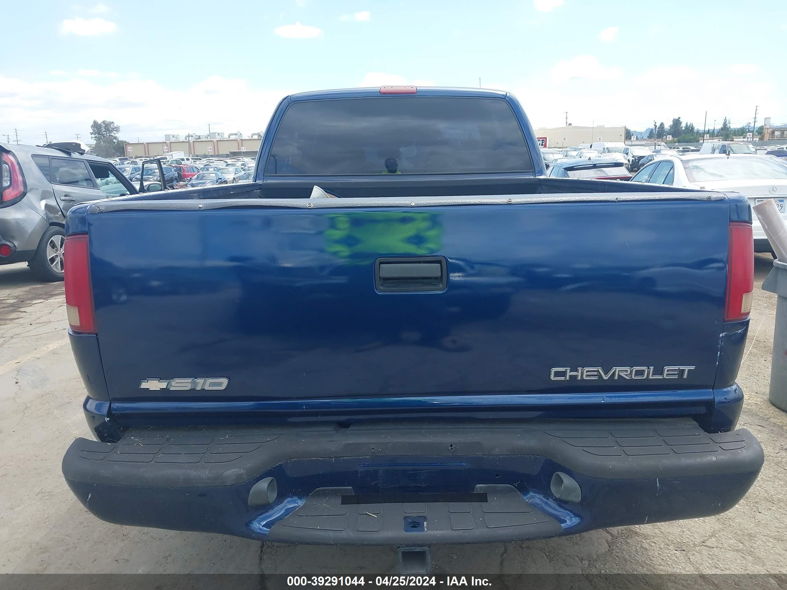 Photo 15 VIN: 1GCCS195118199705 - CHEVROLET S-10 PICKUP 