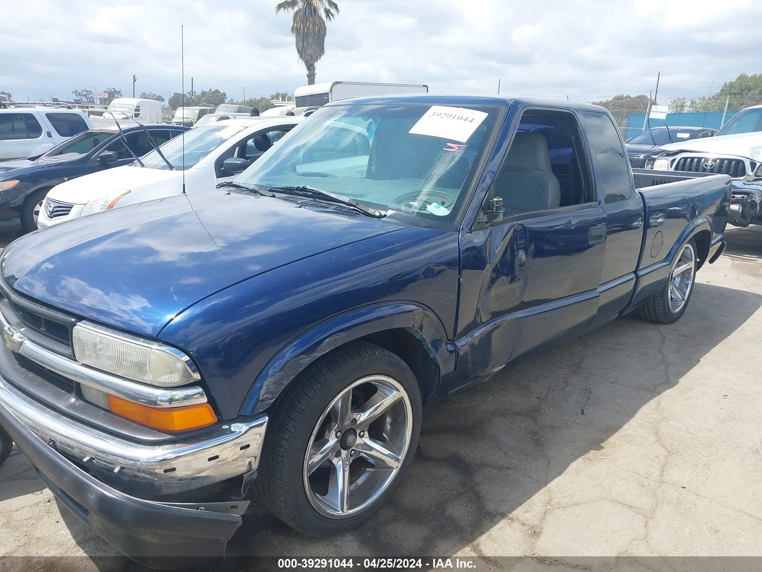 Photo 5 VIN: 1GCCS195118199705 - CHEVROLET S-10 PICKUP 