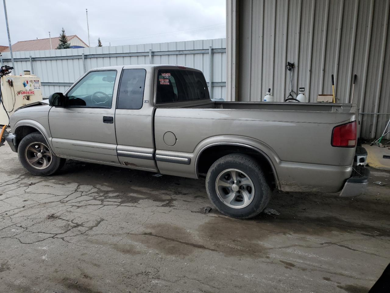 Photo 1 VIN: 1GCCS195218154403 - CHEVROLET S-10 PICKUP 