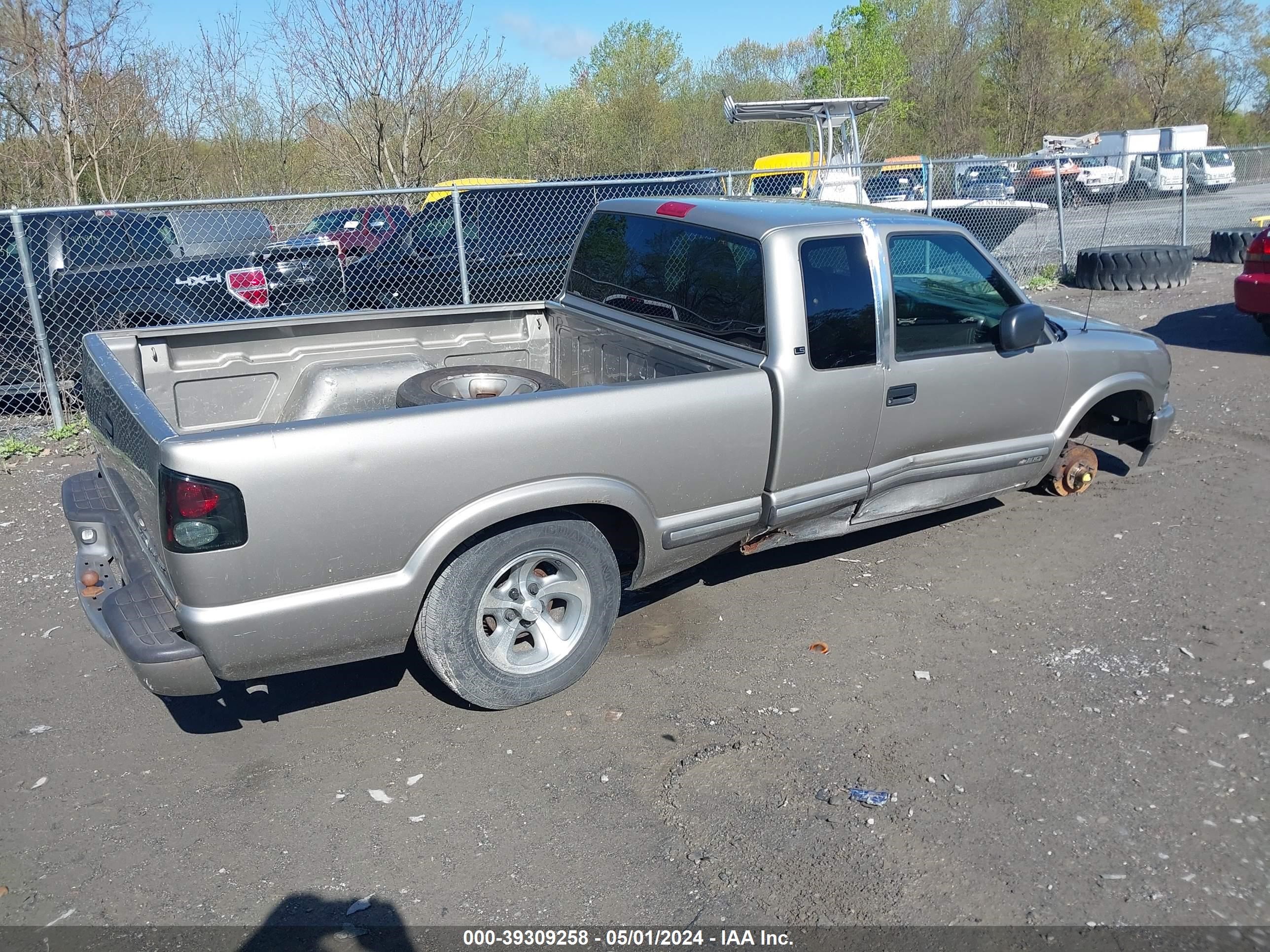 Photo 3 VIN: 1GCCS195718135717 - CHEVROLET S-10 PICKUP 