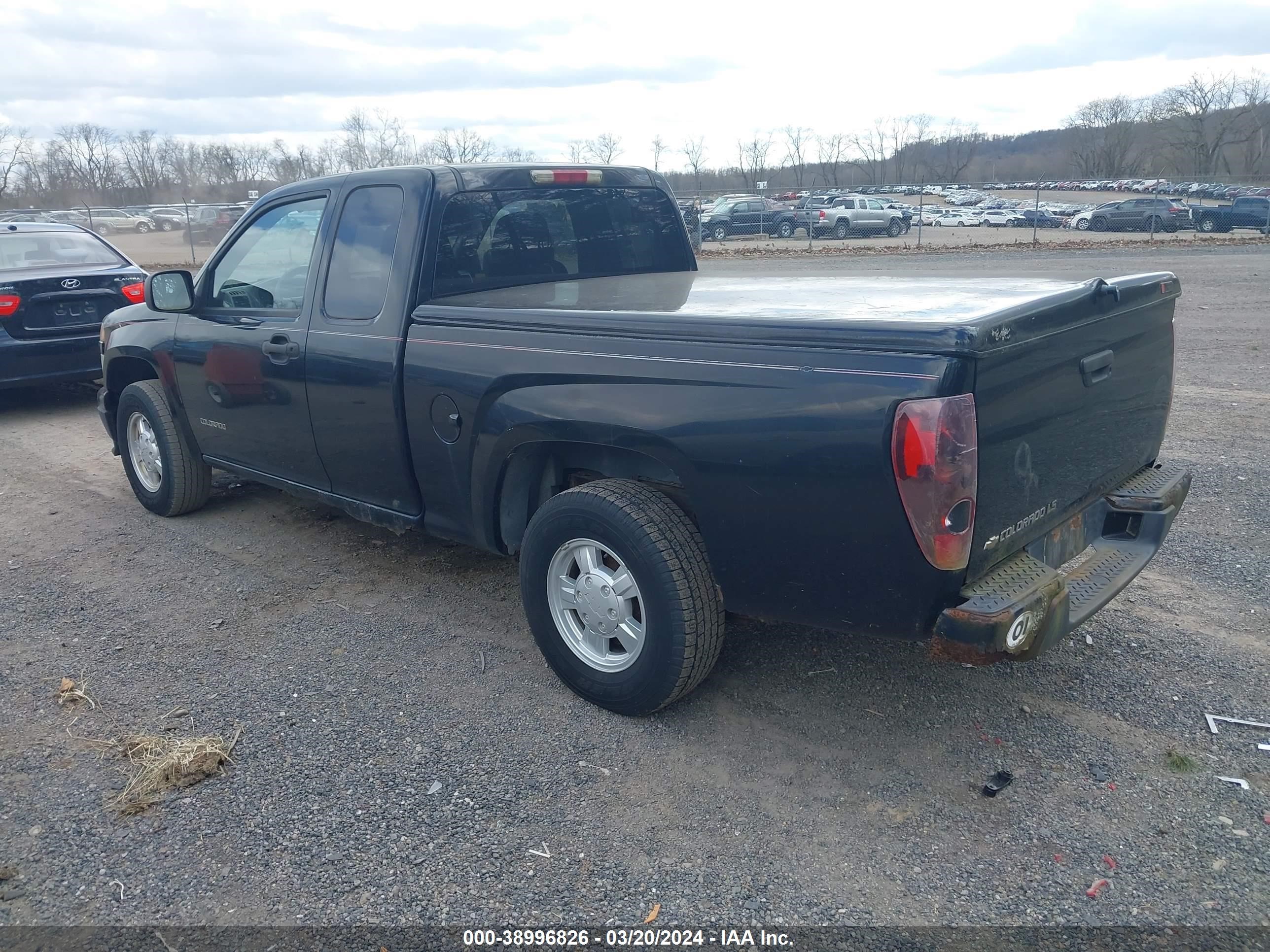 Photo 2 VIN: 1GCCS198658186500 - CHEVROLET COLORADO 