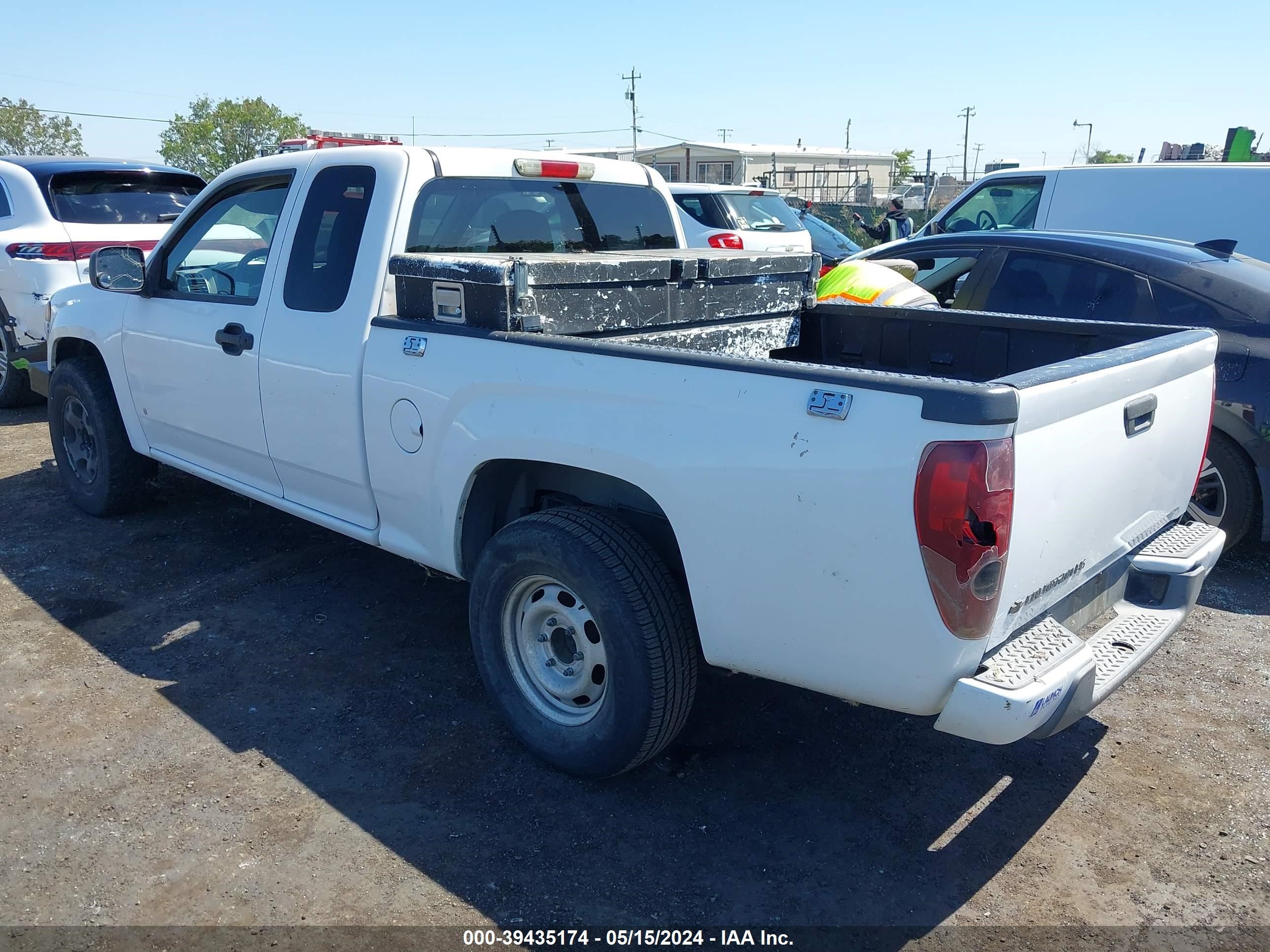 Photo 2 VIN: 1GCCS199088152744 - CHEVROLET COLORADO 