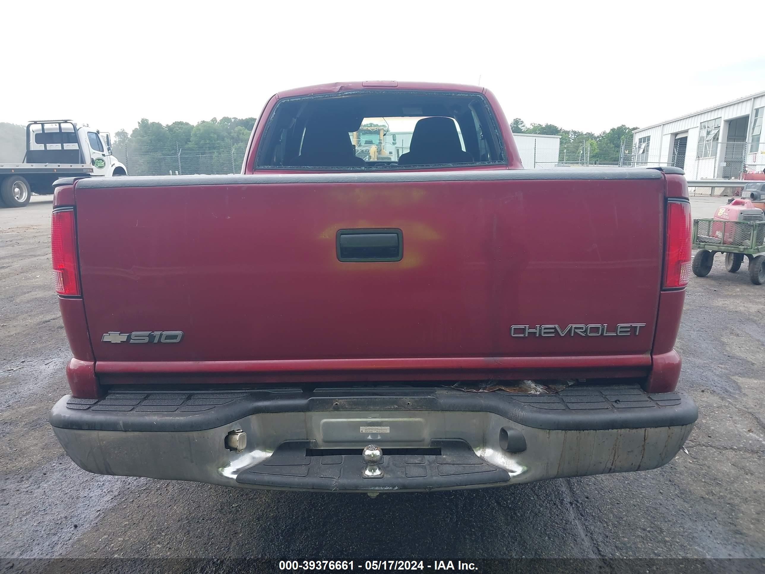 Photo 15 VIN: 1GCCS19H138197854 - CHEVROLET S-10 PICKUP 