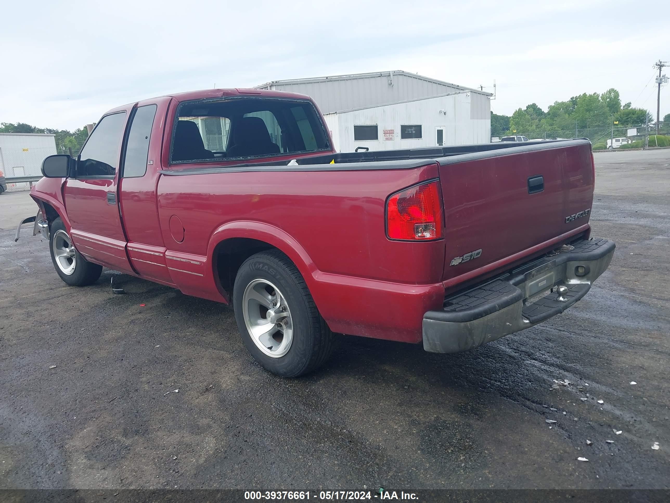 Photo 2 VIN: 1GCCS19H138197854 - CHEVROLET S-10 PICKUP 