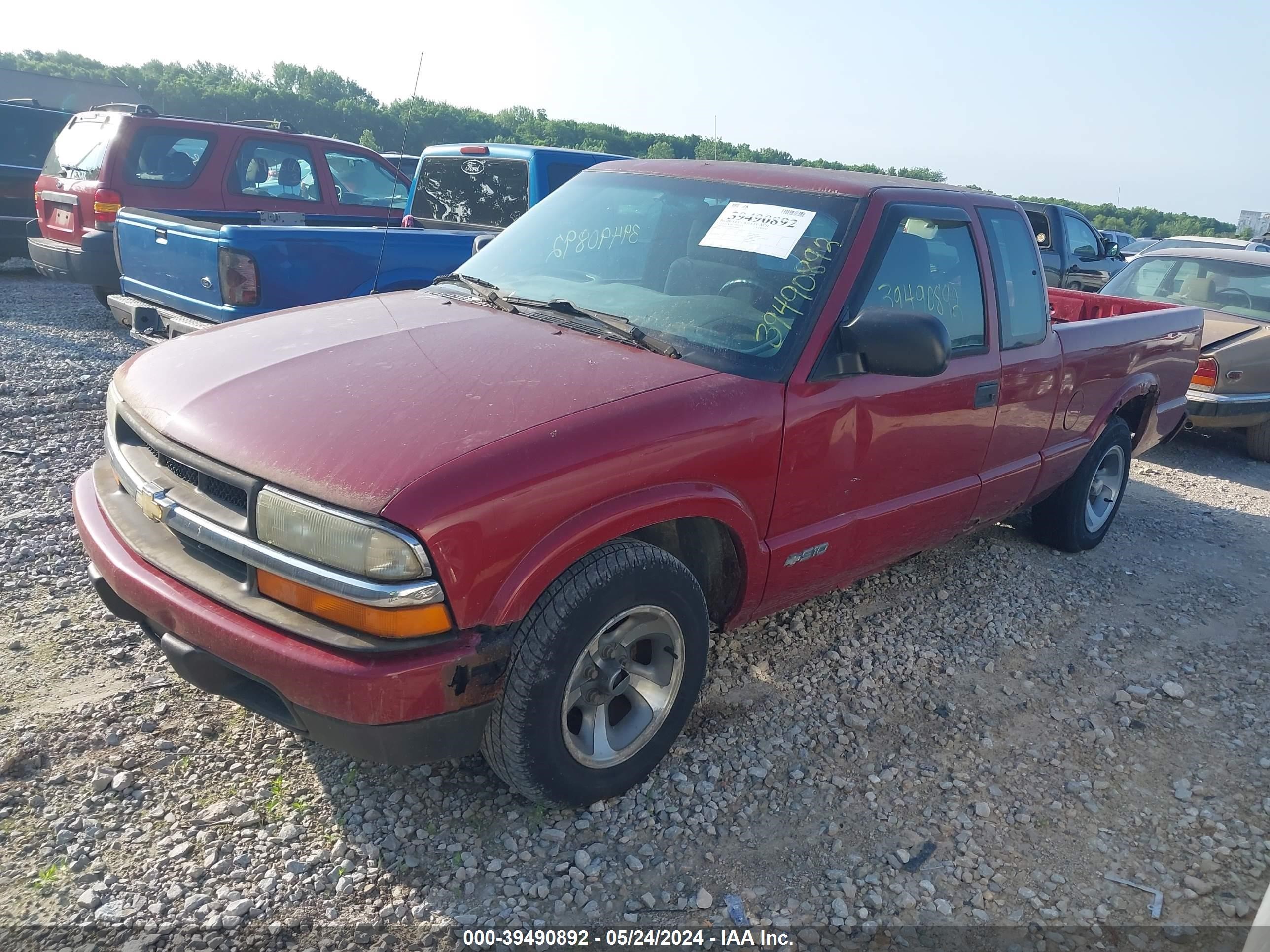 Photo 1 VIN: 1GCCS19H638198644 - CHEVROLET S-10 PICKUP 