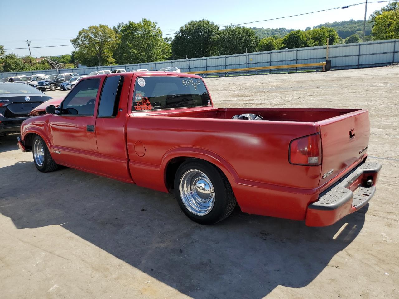 Photo 1 VIN: 1GCCS19W028157729 - CHEVROLET S-10 PICKUP 